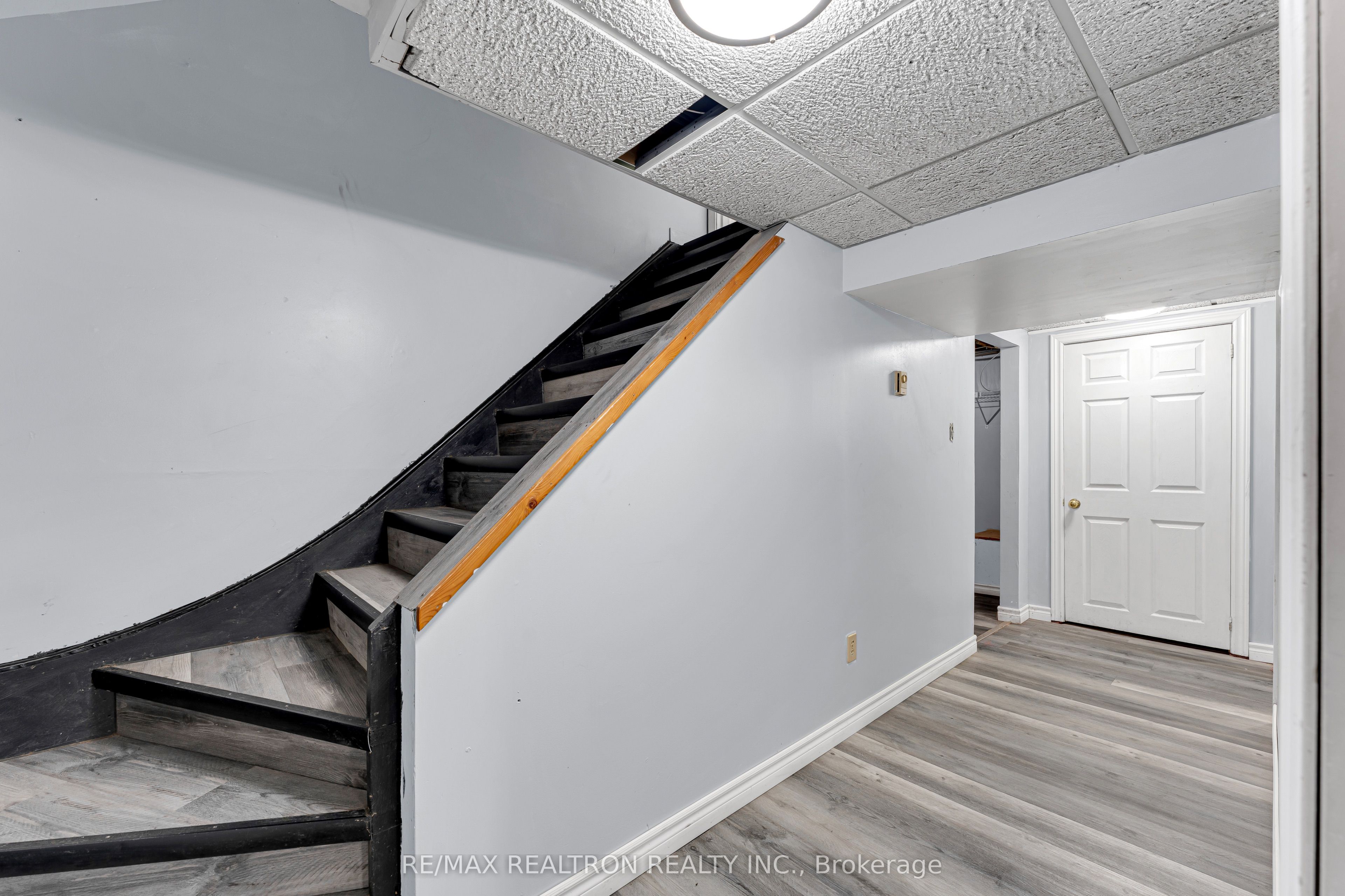 709 Ridley Drive Property Photo 24