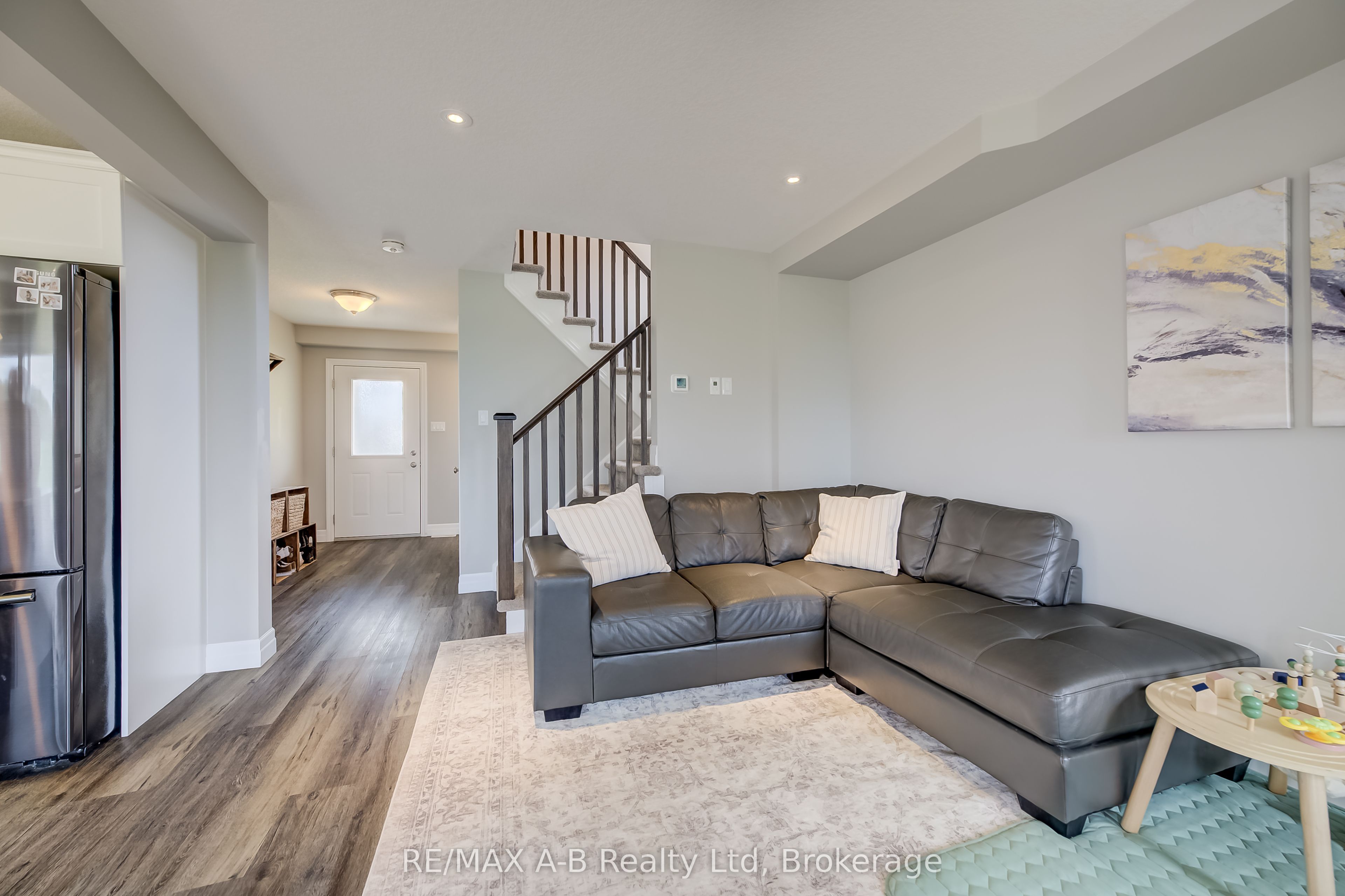 122 Halliday Drive Property Photo 8