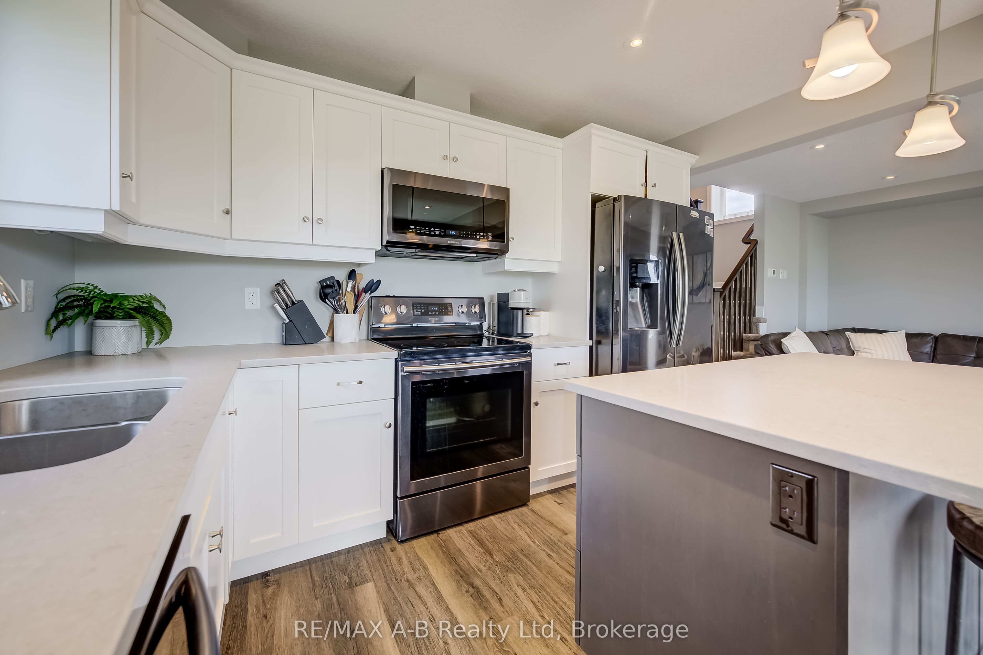 122 Halliday Drive Property Photo 10