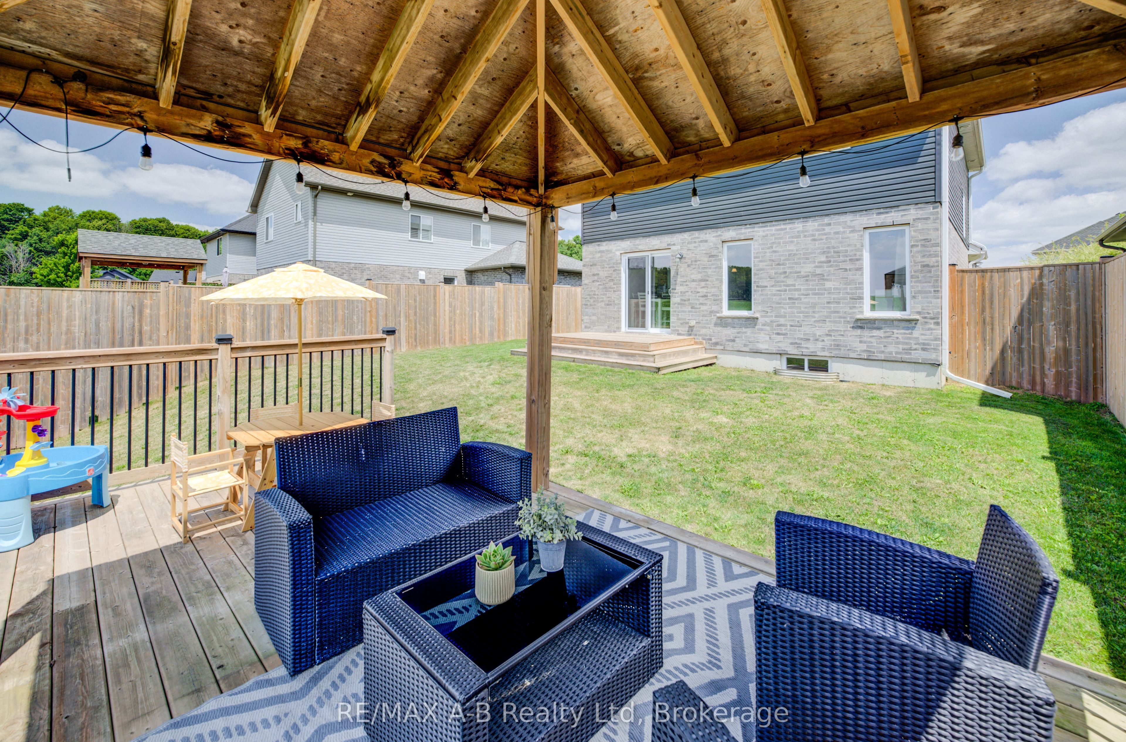 122 Halliday Drive Property Photo 32