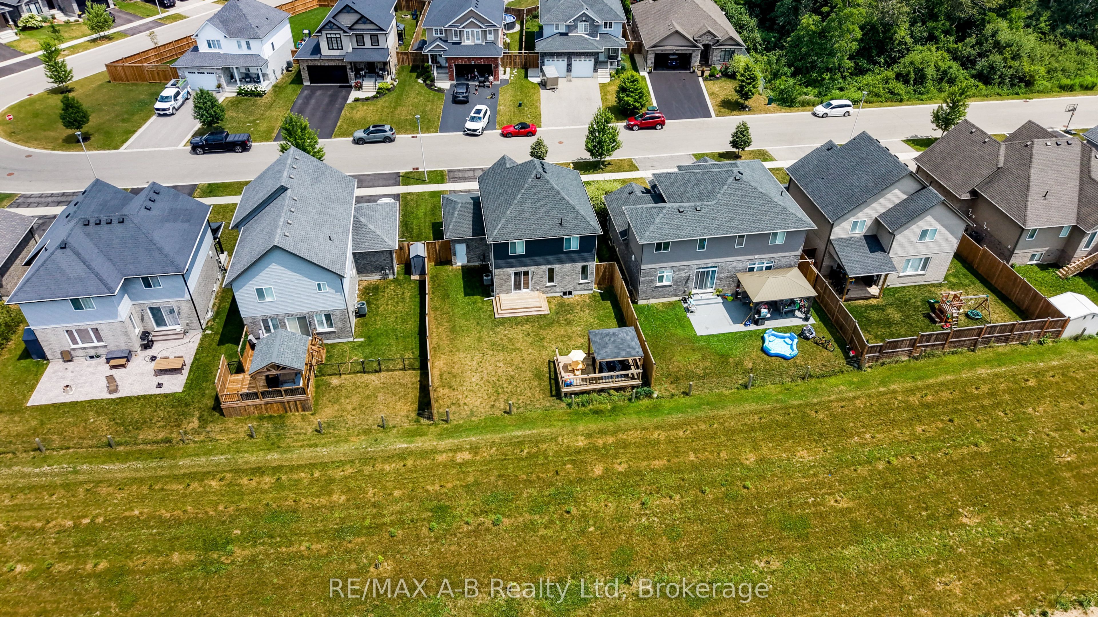 122 Halliday Drive Property Photo 41