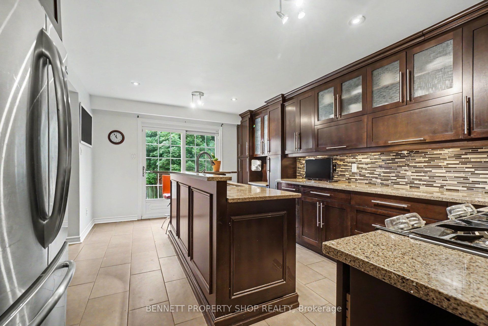 1879 Leclair Crescent Property Photo 5