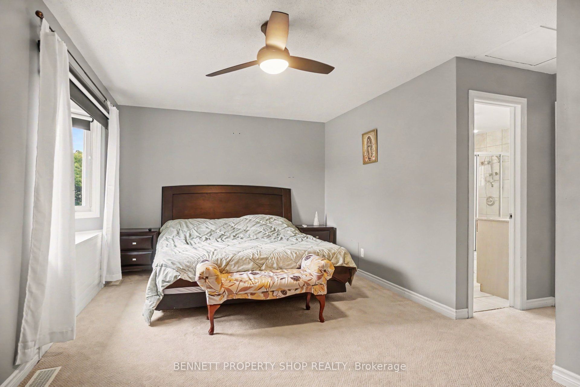 1879 Leclair Crescent Property Photo 10