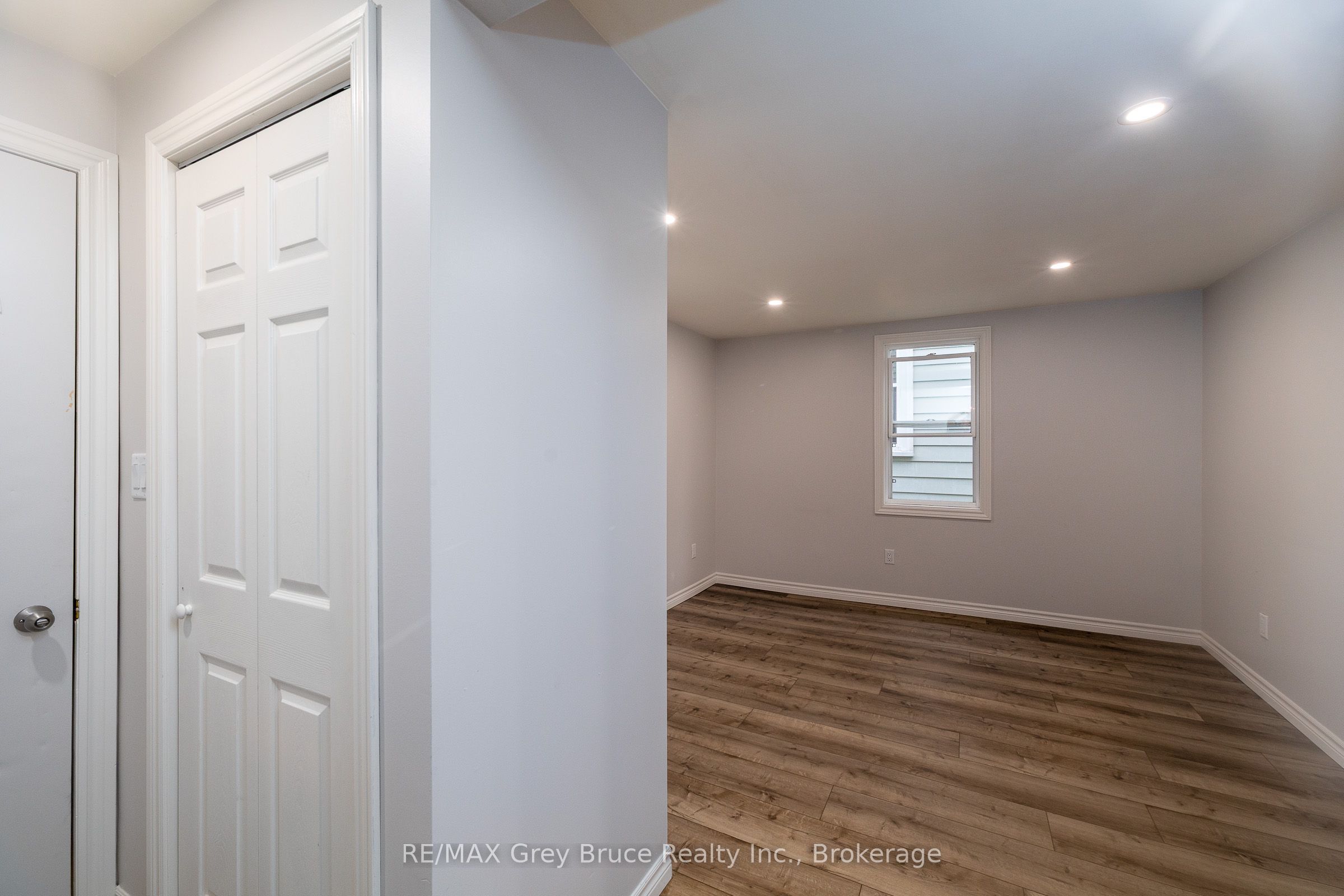 1131 3rd Avenue W Property Photo 8