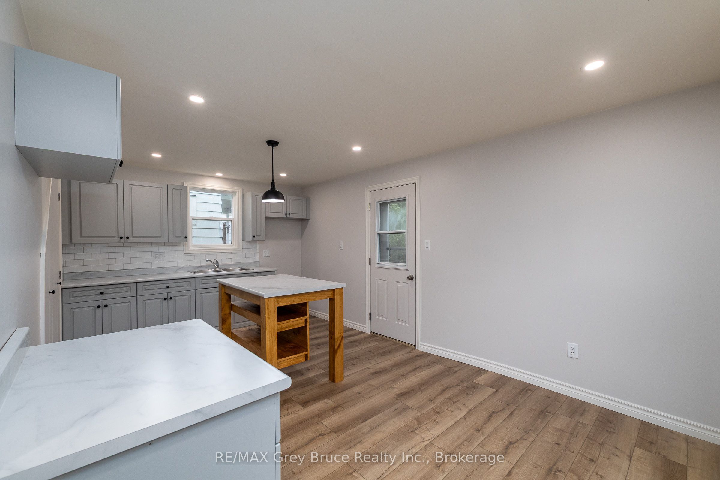 1131 3rd Avenue W Property Photo 13