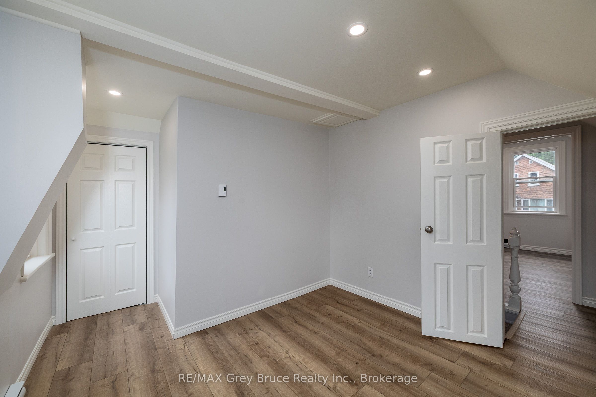 1131 3rd Avenue W Property Photo 23