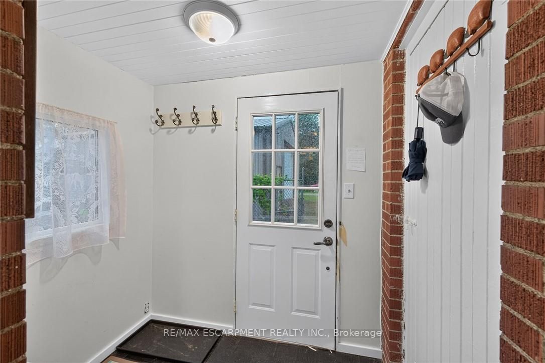 2250 56 Highway Property Photo 4