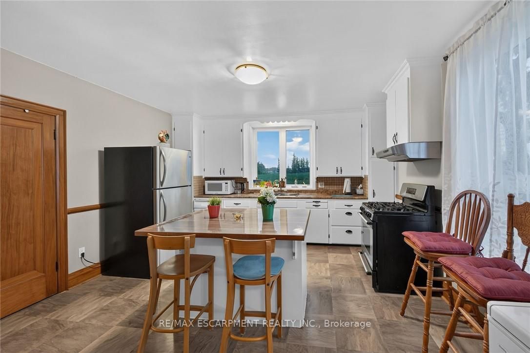 2250 56 Highway Property Photo 6