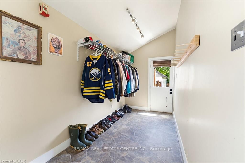 25 Beverly Street Property Photo 14