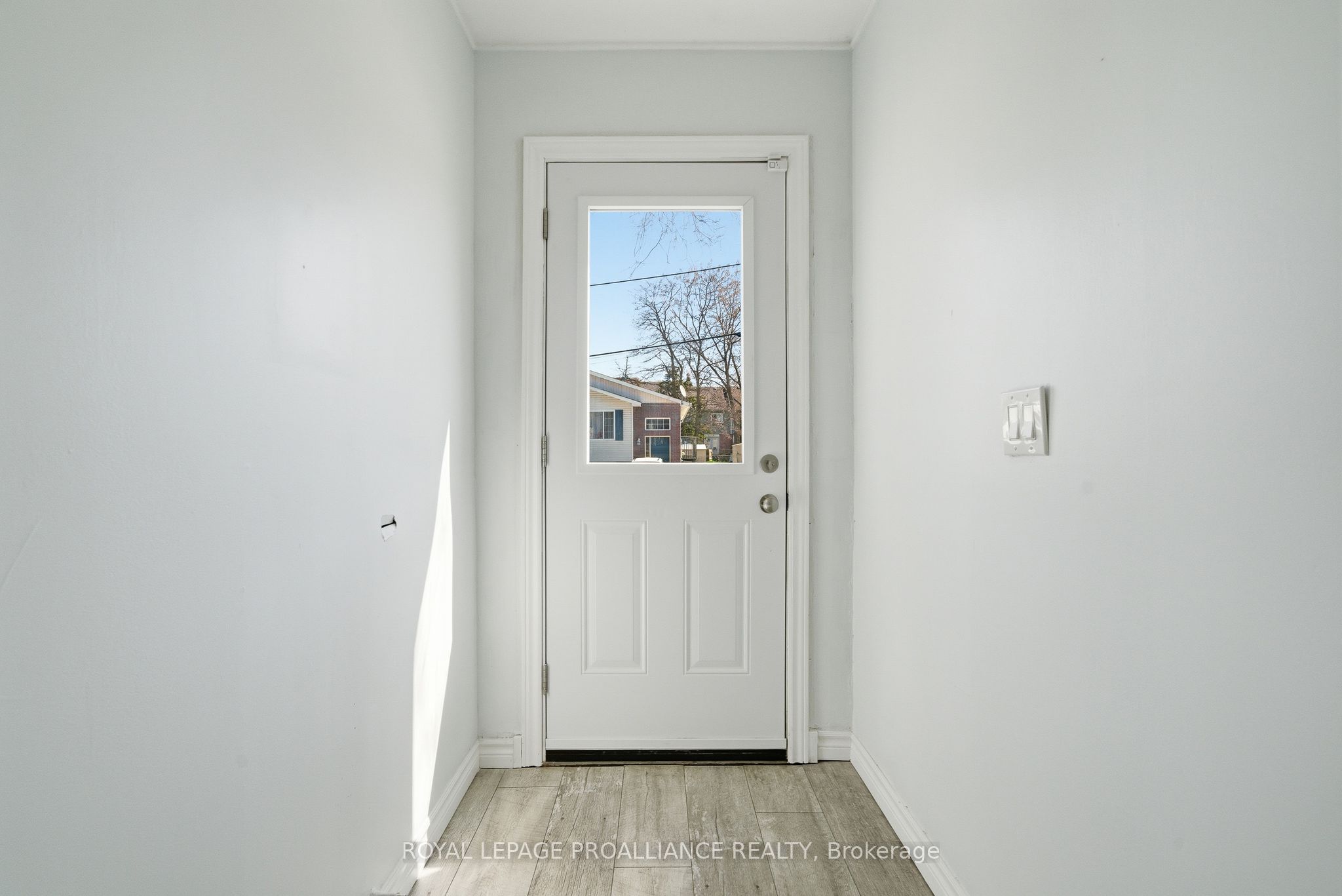 38 Oak Street Property Photo 7