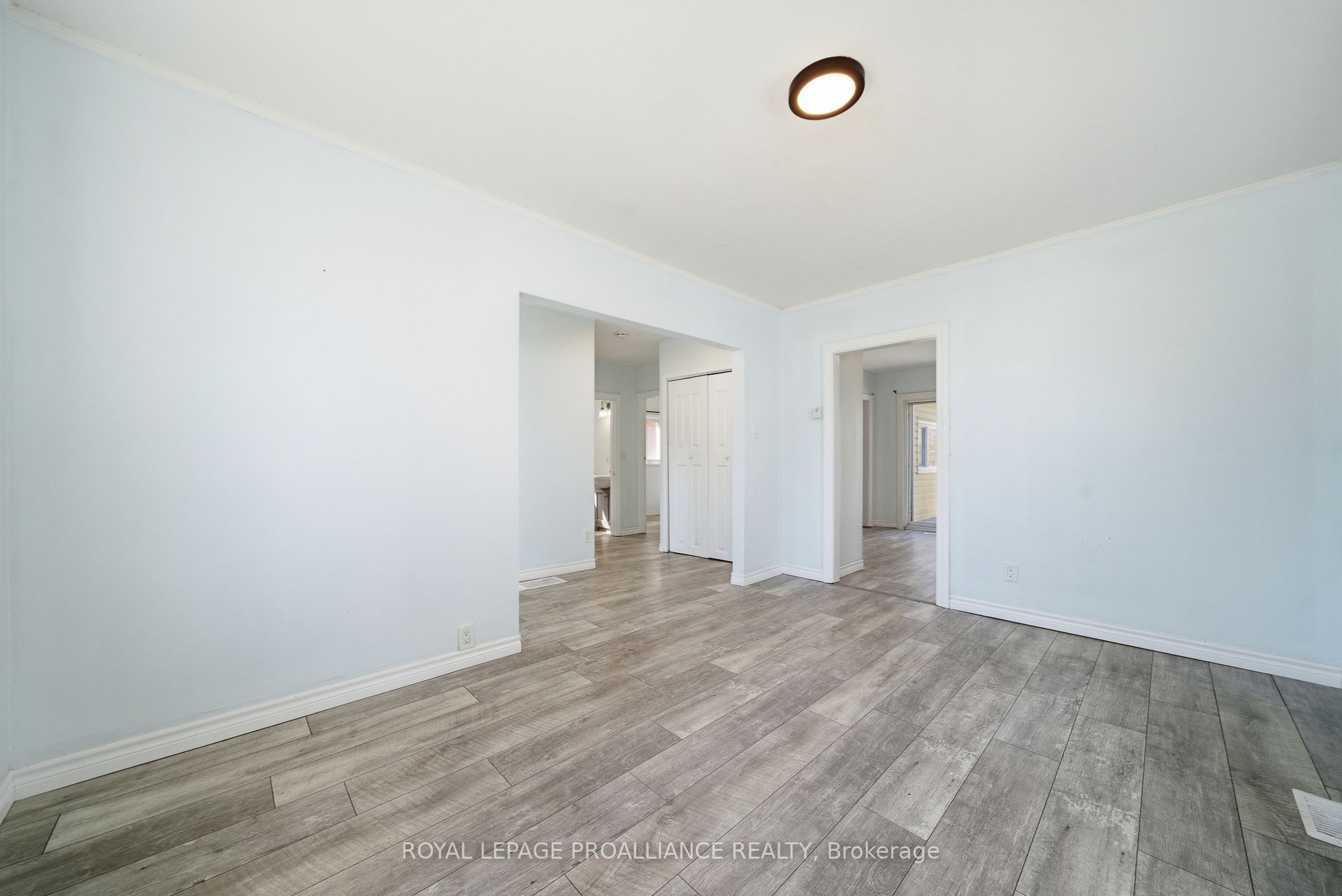 38 Oak Street Property Photo 12