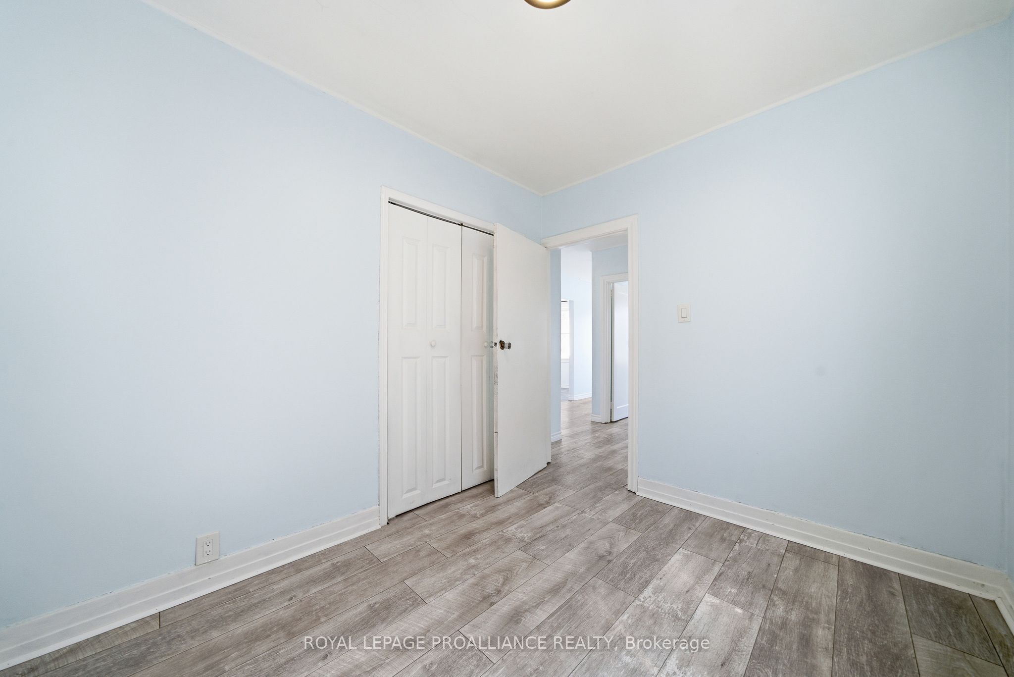 38 Oak Street Property Photo 25