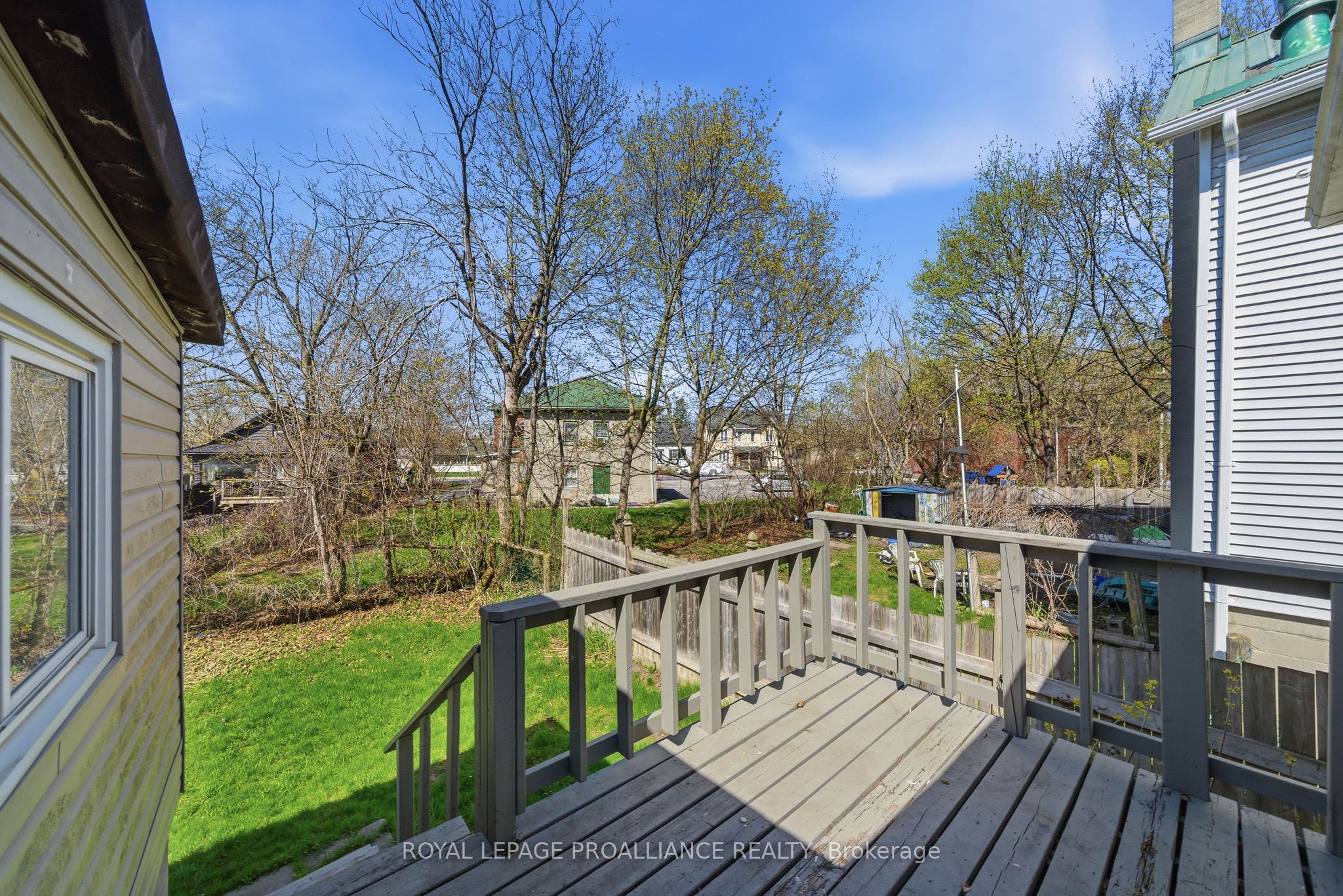 38 Oak Street Property Photo 29