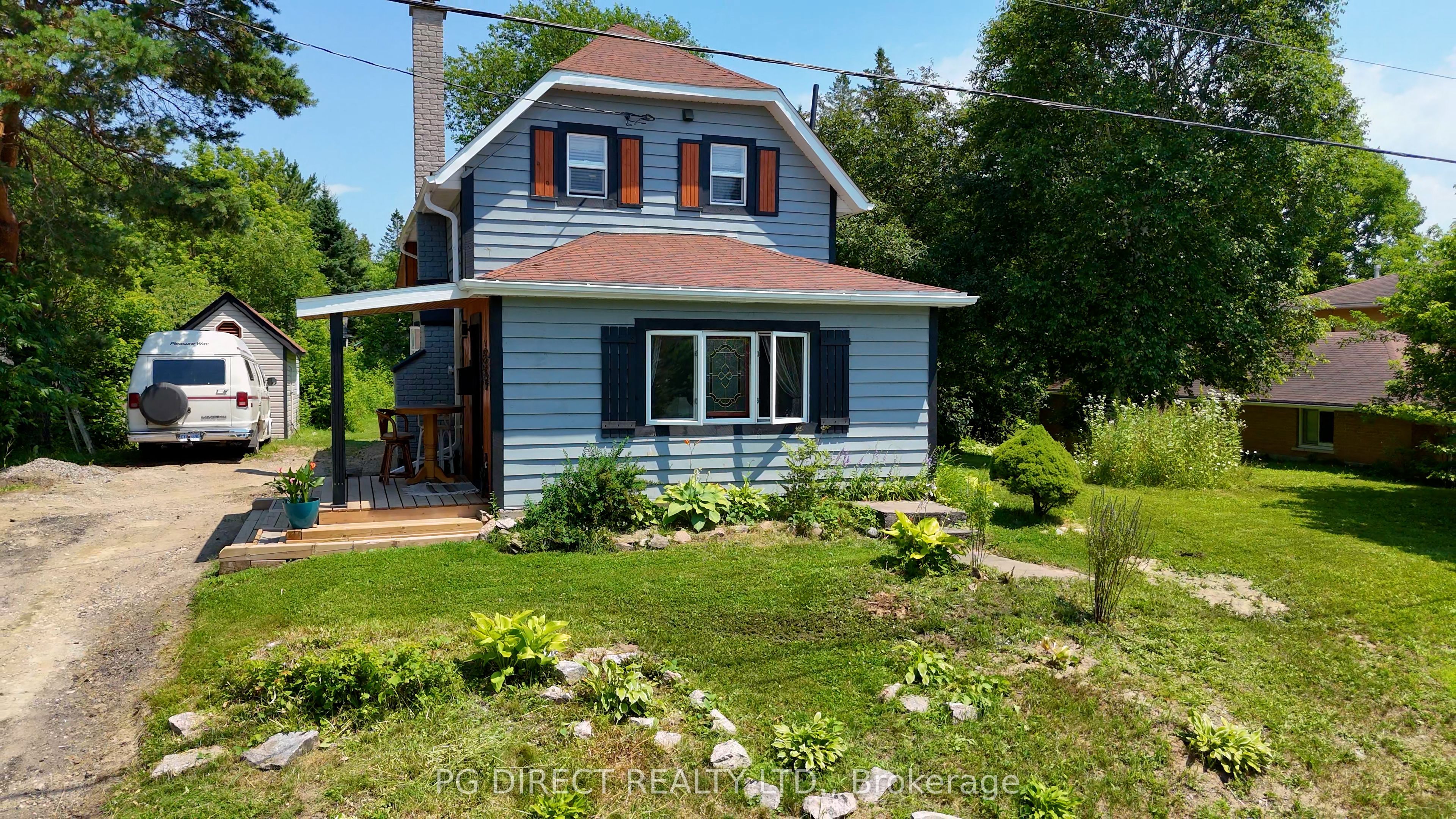 160 Centre Street Property Photo 1