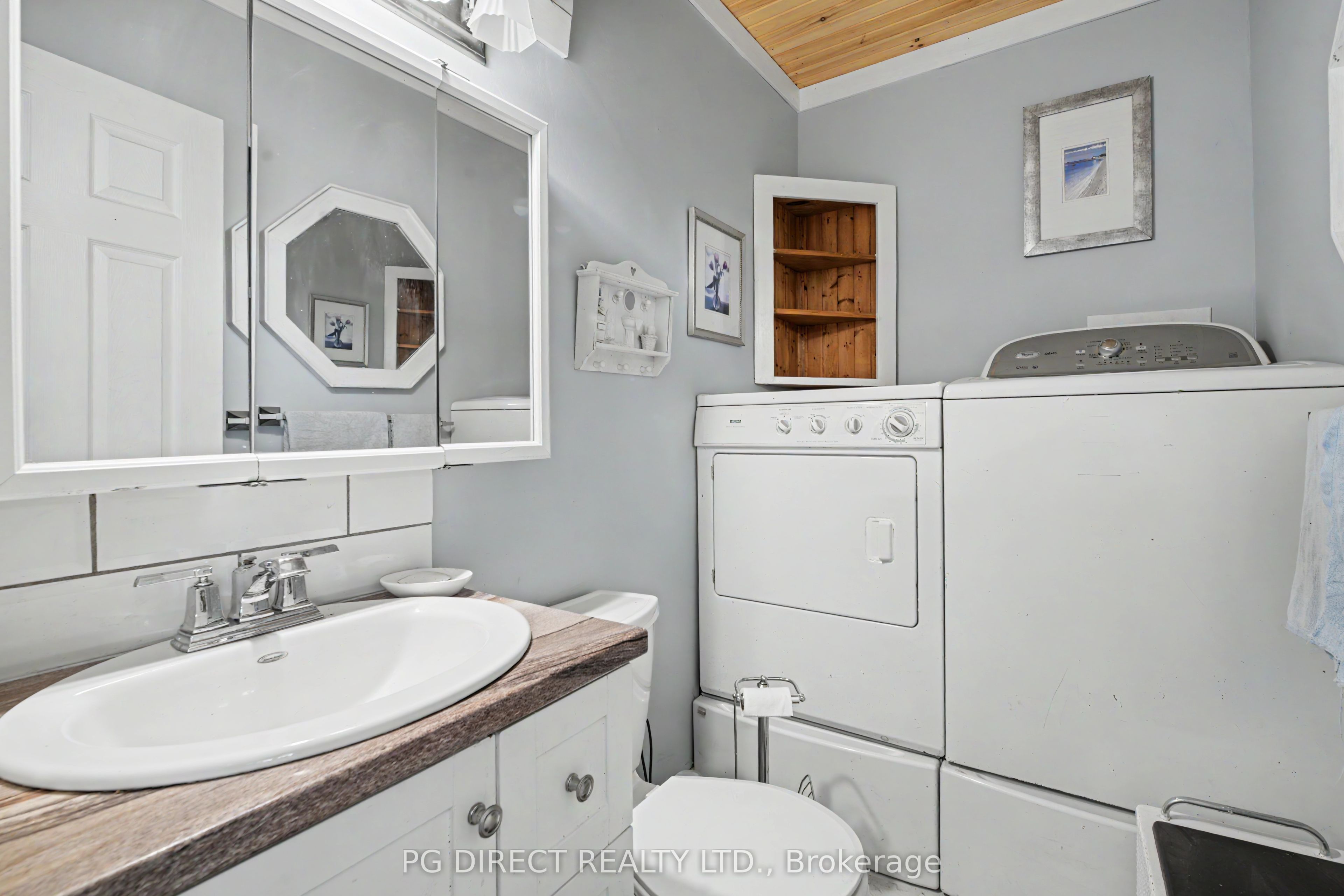 160 Centre Street Property Photo 7
