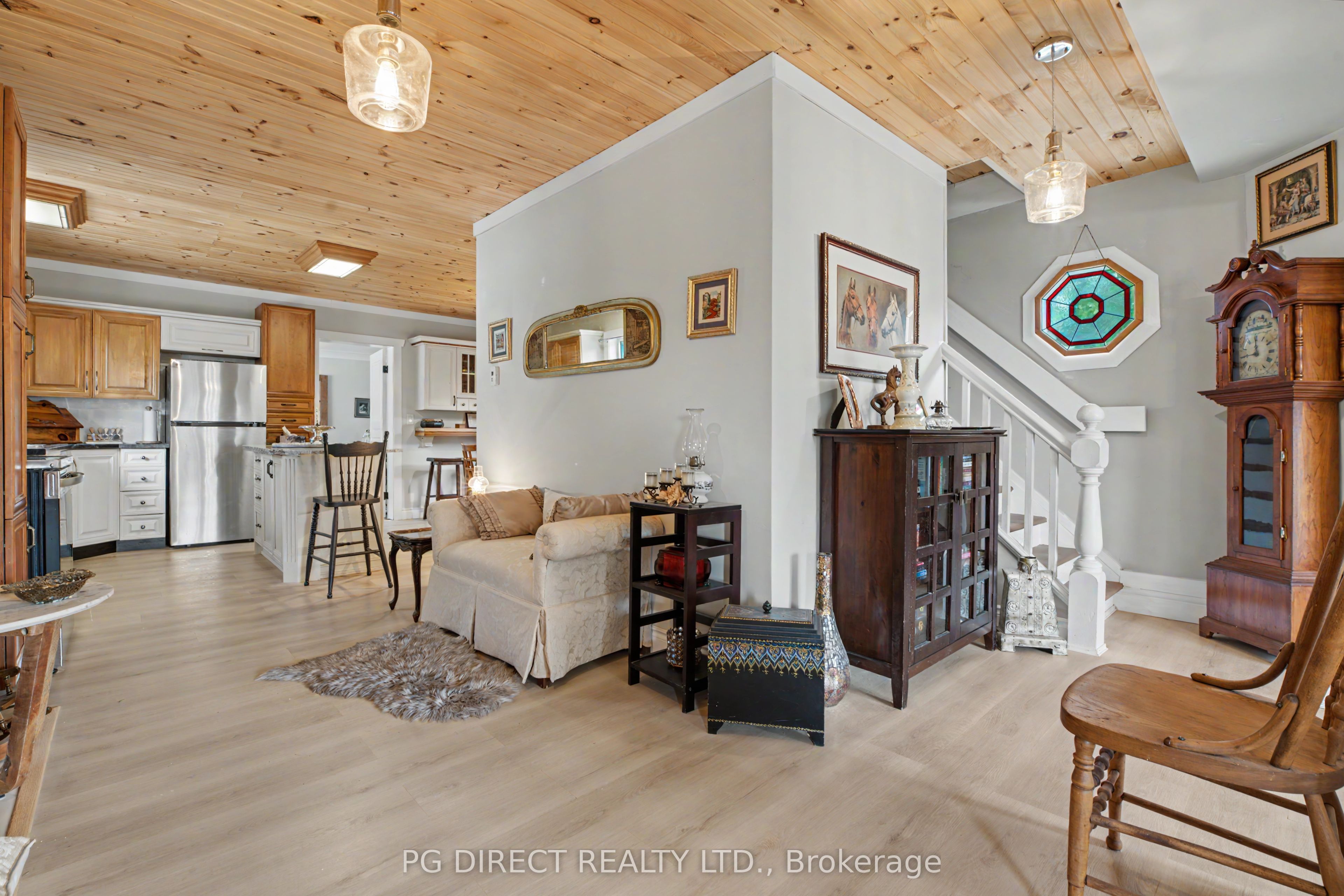 160 Centre Street Property Photo 8