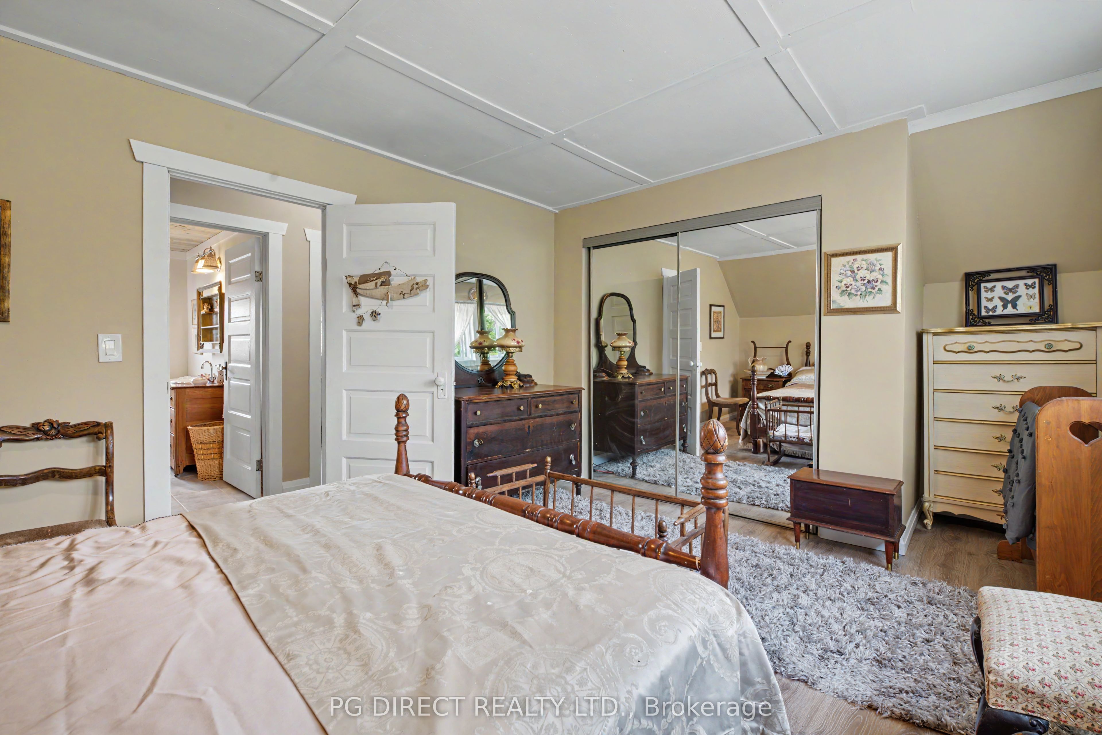 160 Centre Street Property Photo 16