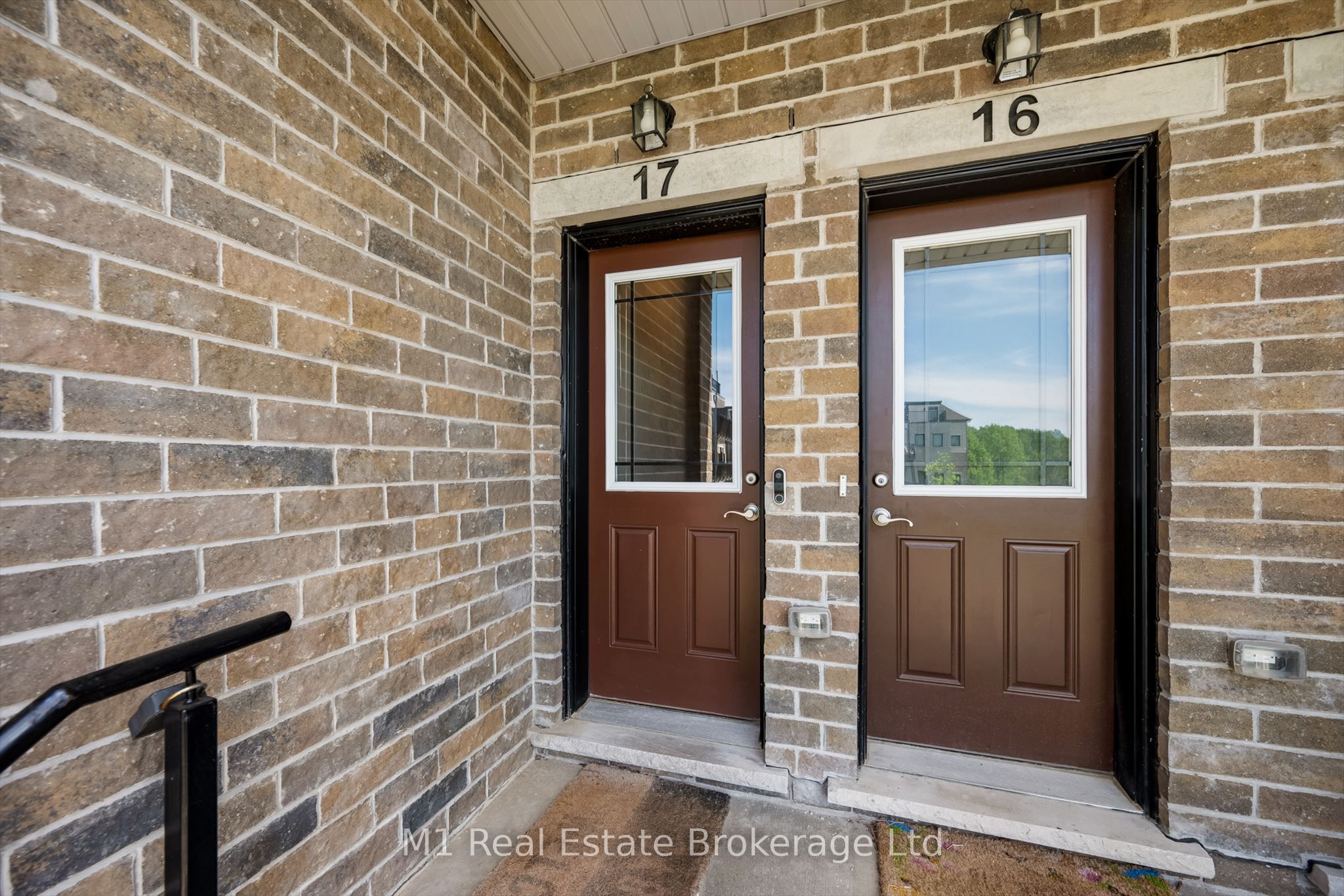 107 Westra Drive 17 Property Photo 5
