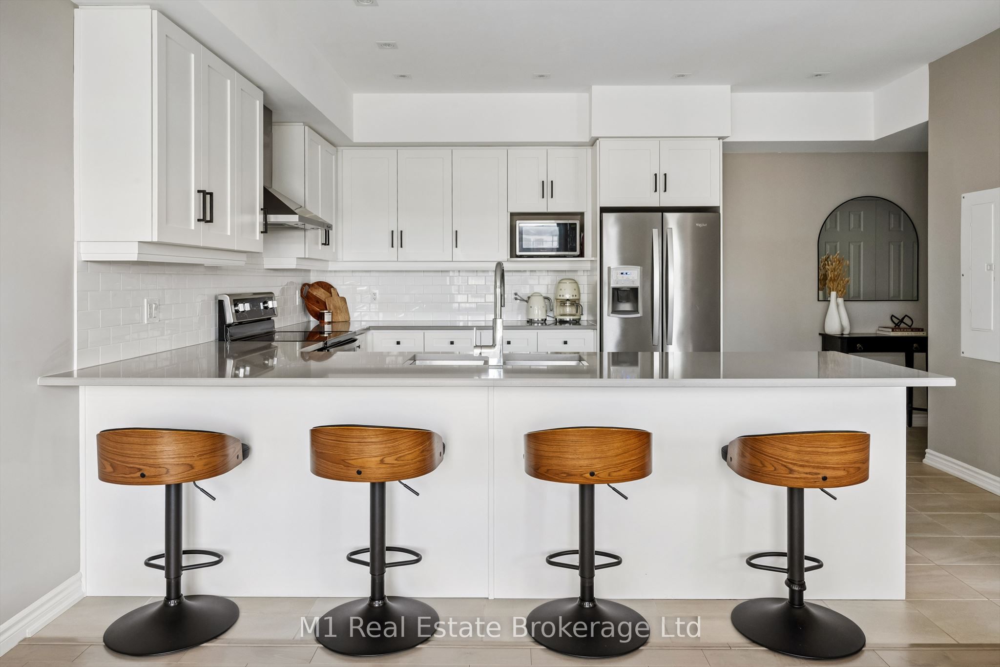 107 Westra Drive 17 Property Photo 12