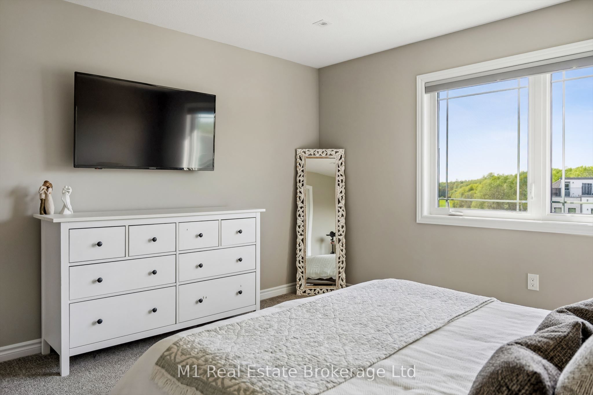 107 Westra Drive 17 Property Photo 31