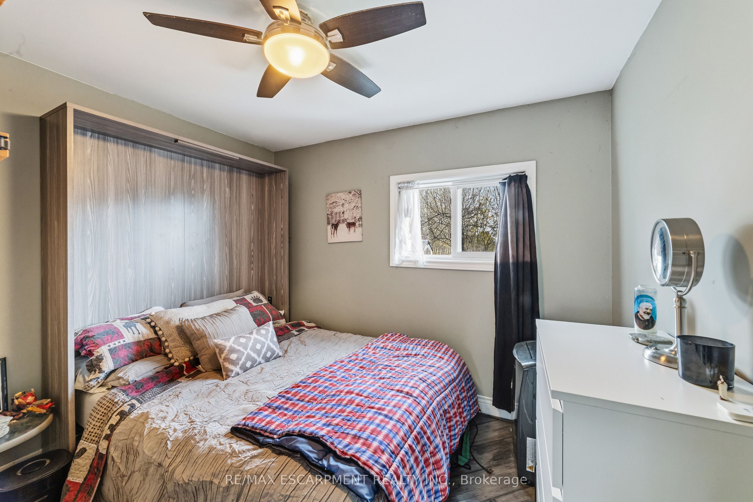 2 Fagan Street Property Photo 24