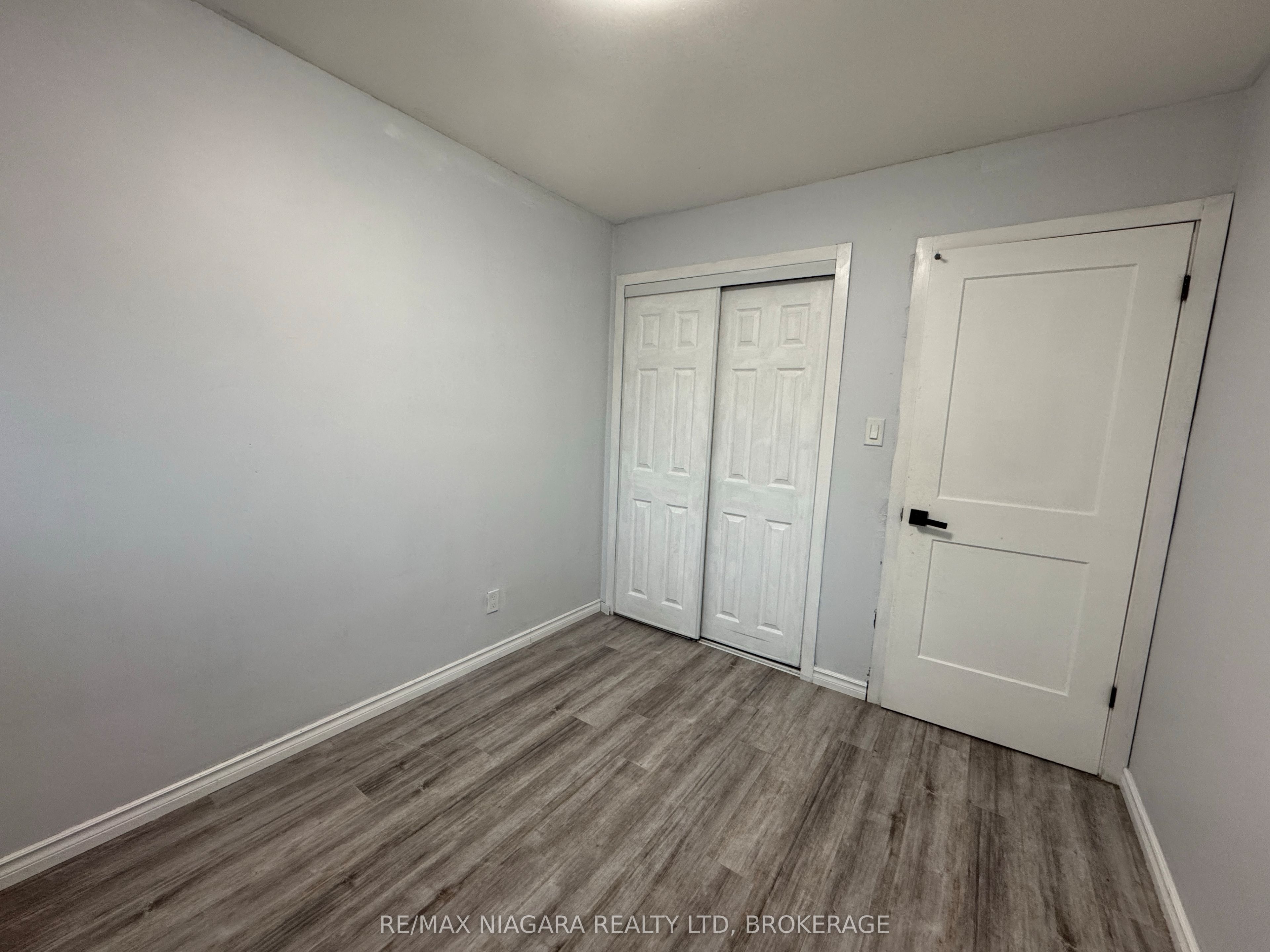 8 Lakehurst Drive Property Photo 14