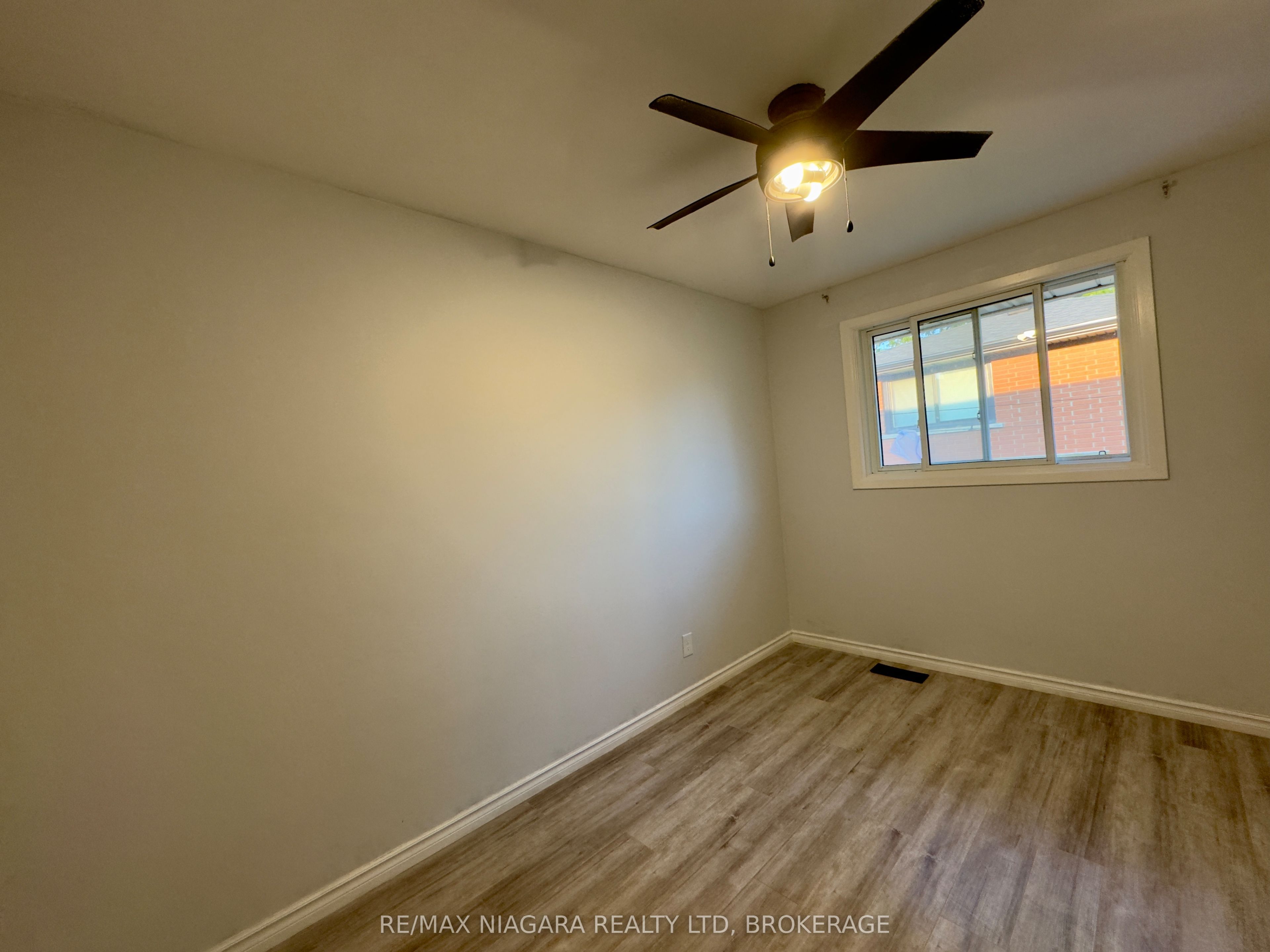 8 Lakehurst Drive Property Photo 18