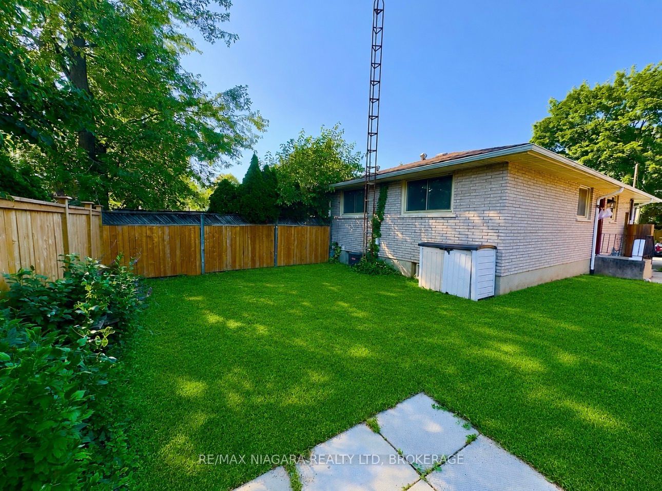 8 Lakehurst Drive Property Photo 20