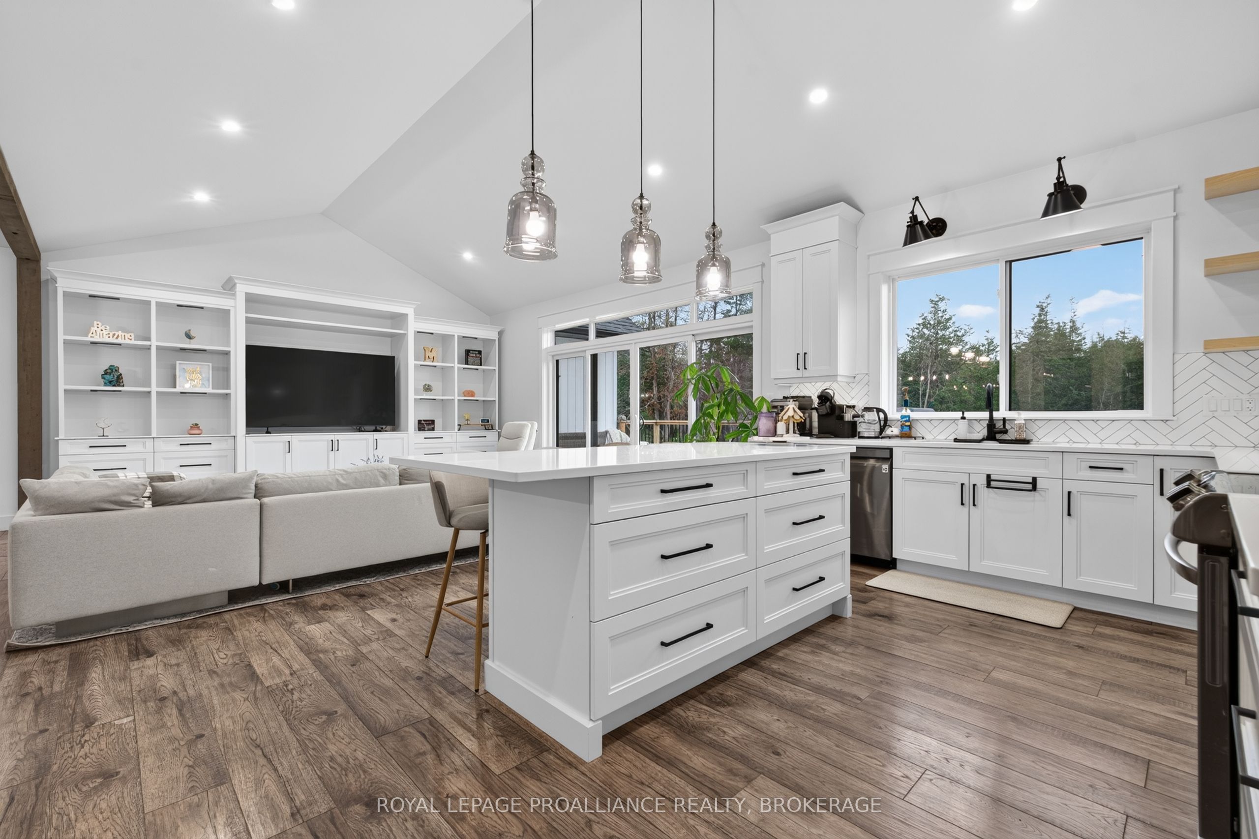 4575 Blessington Road Property Photo 16