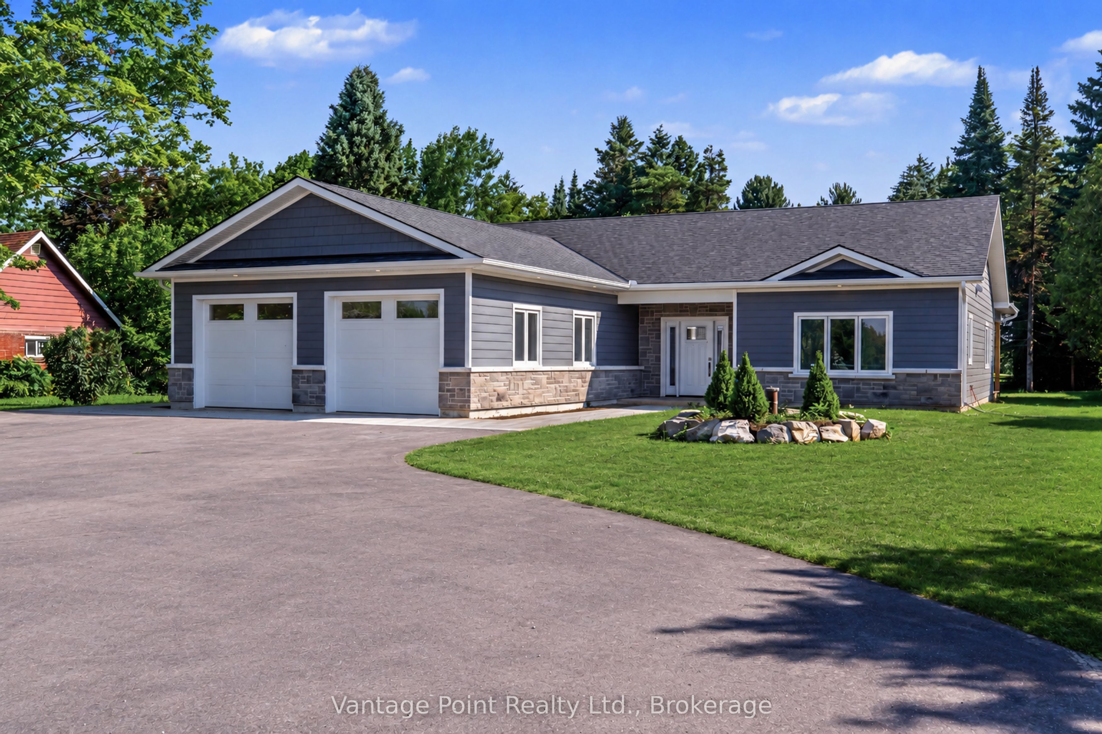 107 Toronto Road Property Photo 2