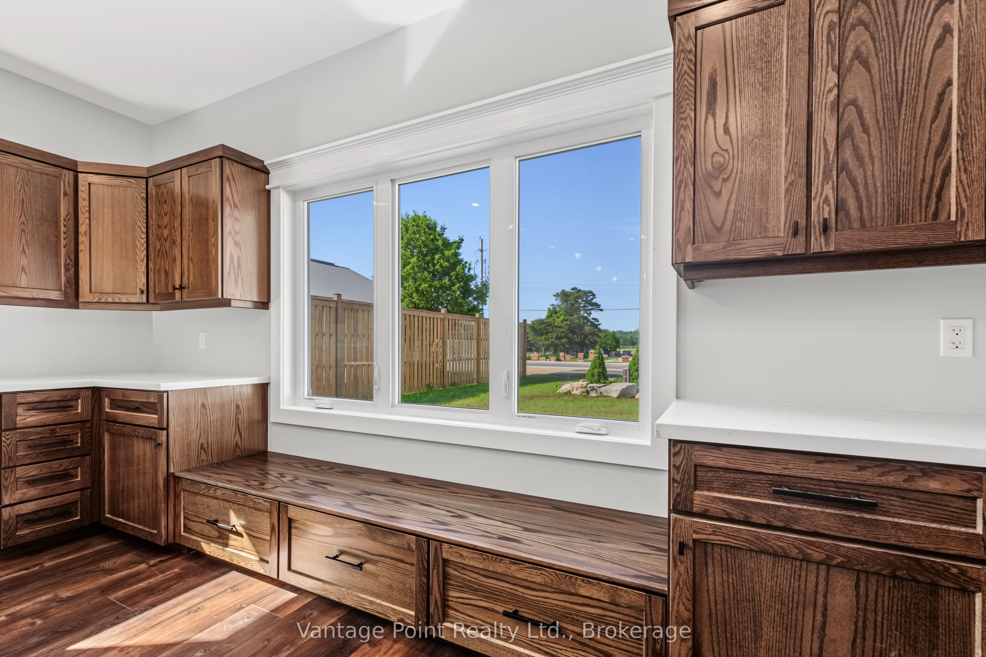 107 Toronto Road Property Photo 10