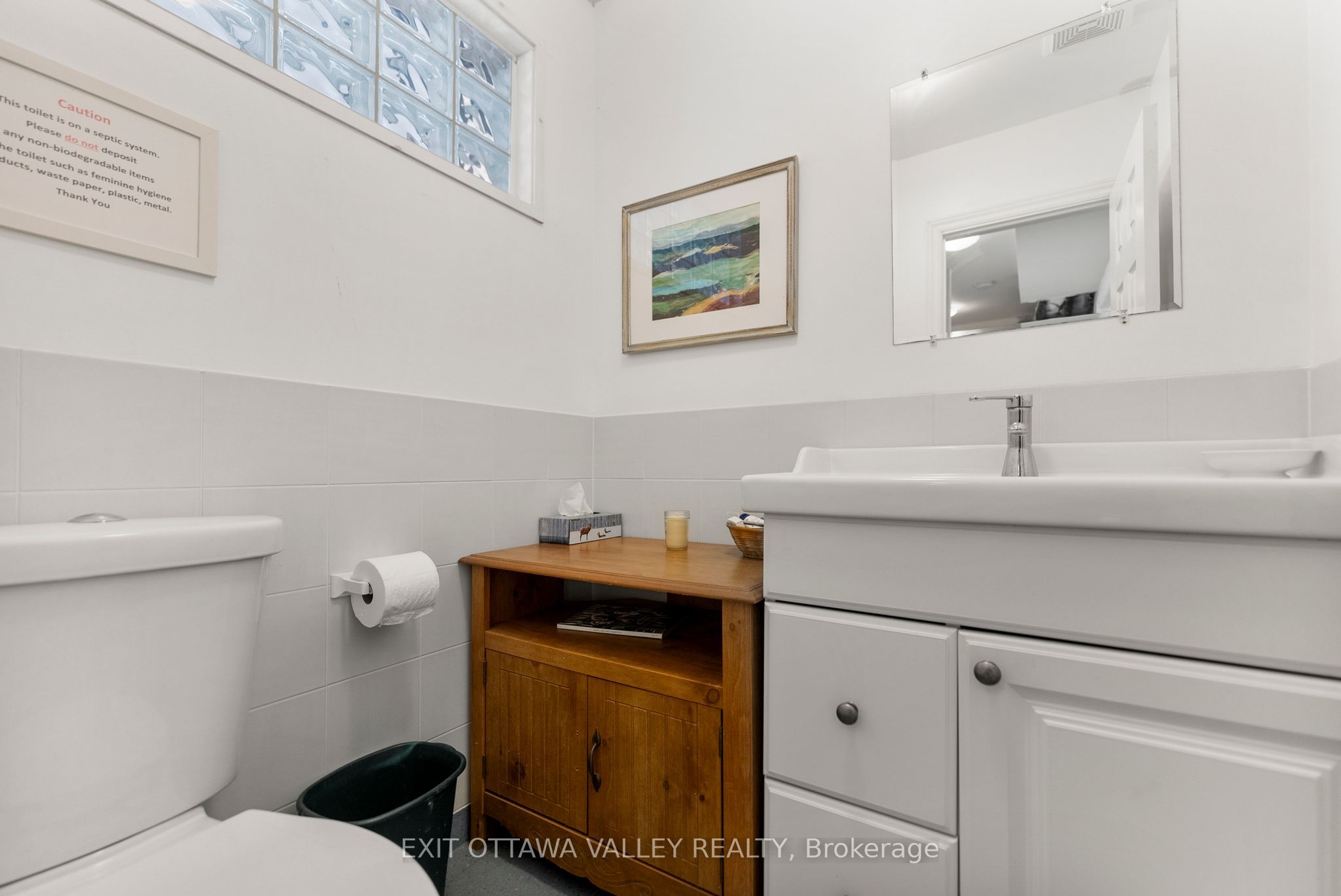 28084 Highway 41 Property Photo 14