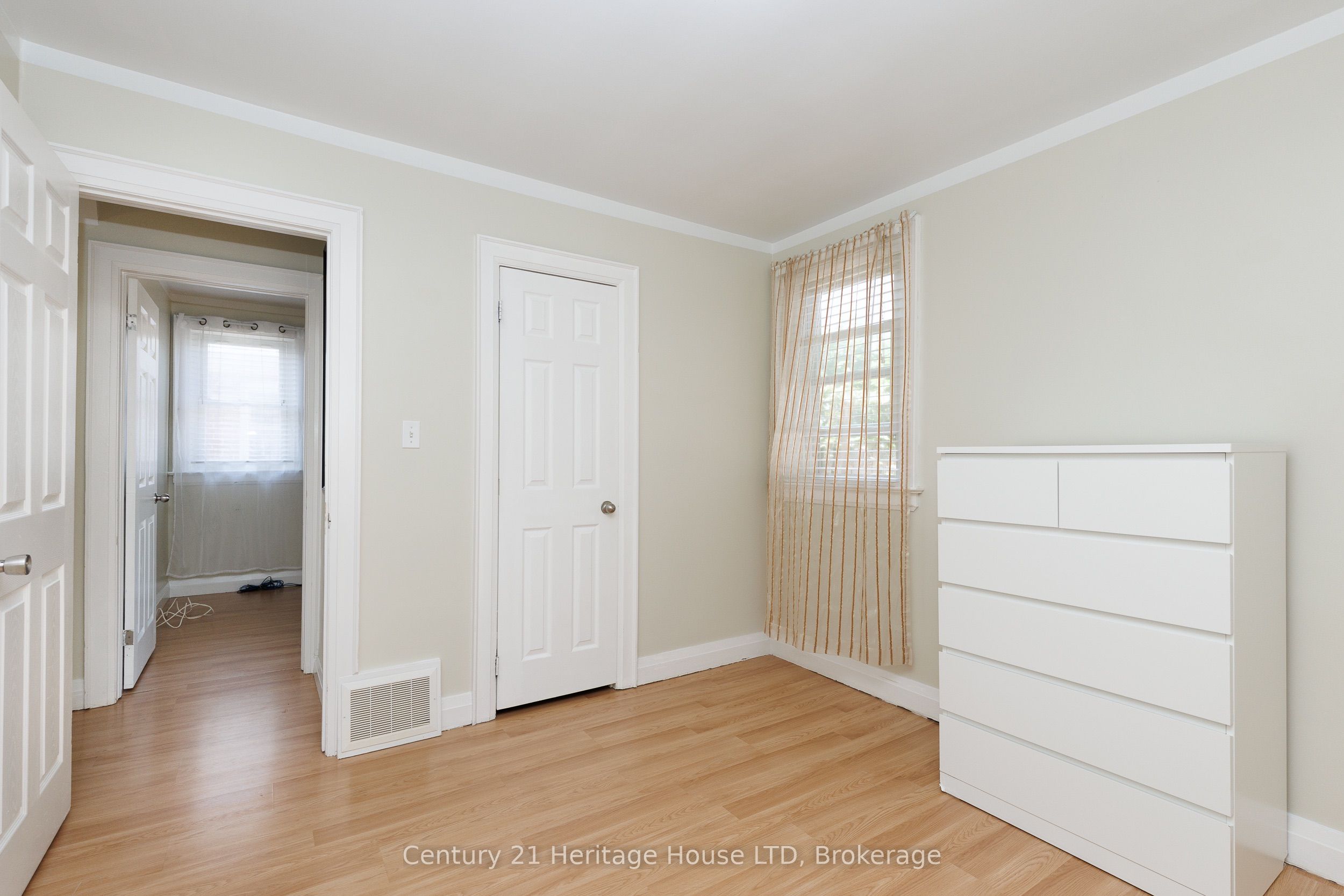 6477 Barker Street Property Photo 19