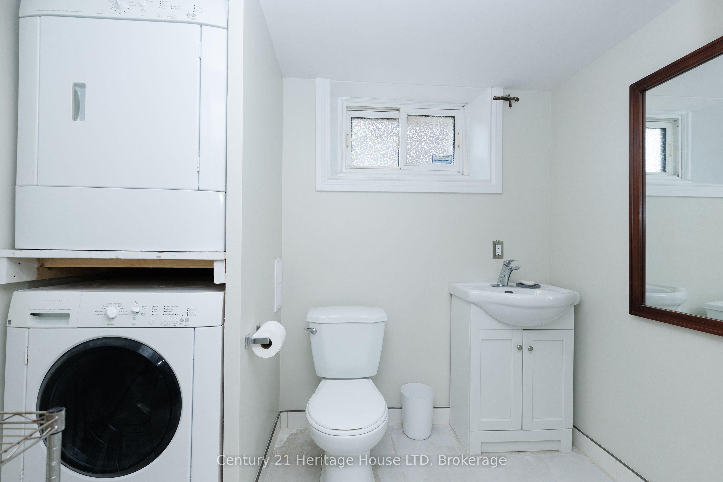 6477 Barker Street Property Photo 21