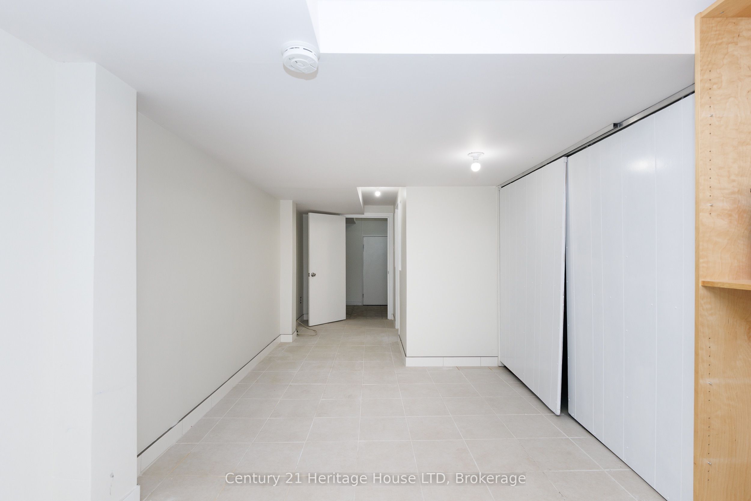 6477 Barker Street Property Photo 24