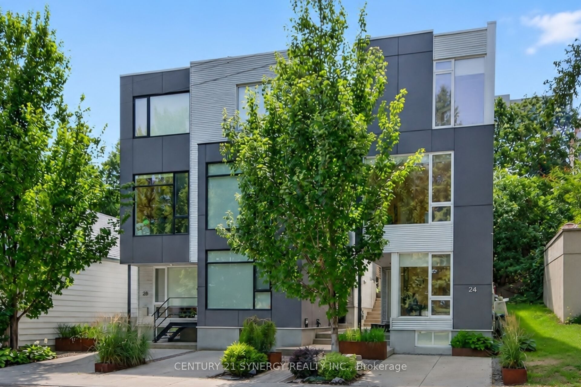 24 Stonehurst Avenue Property Photo 1