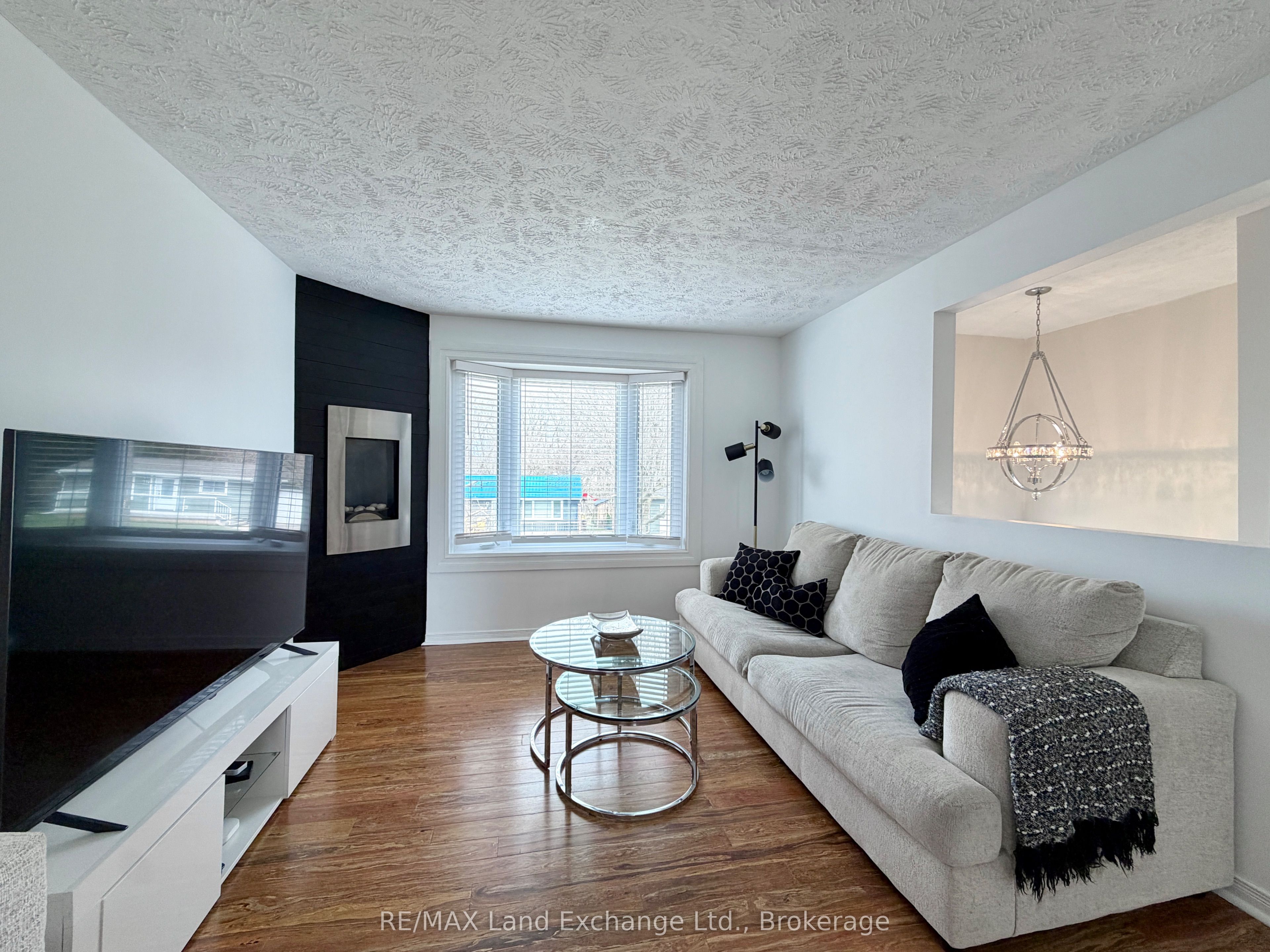 375 Lansdowne Street Property Photo 7