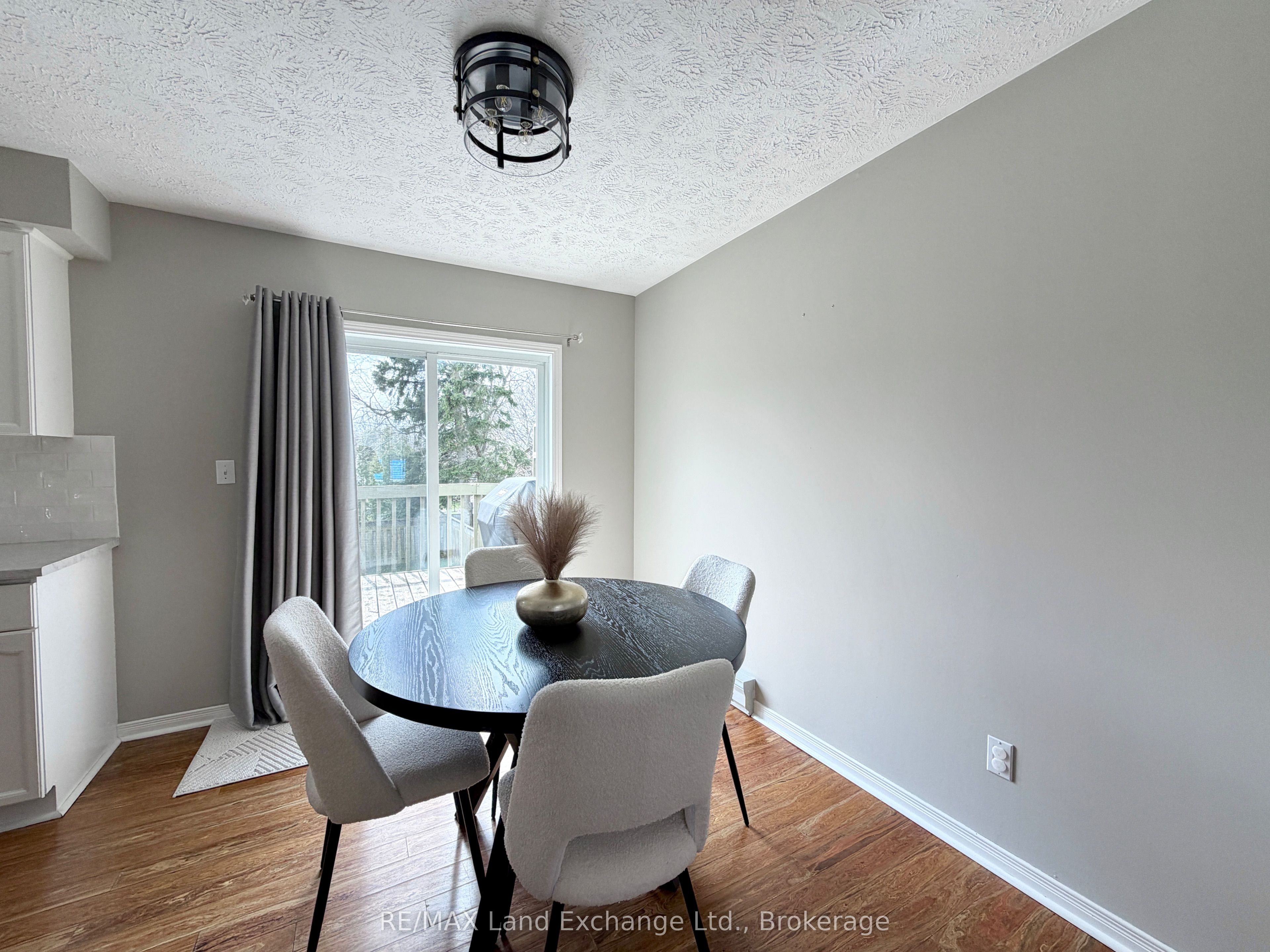 375 Lansdowne Street Property Photo 8