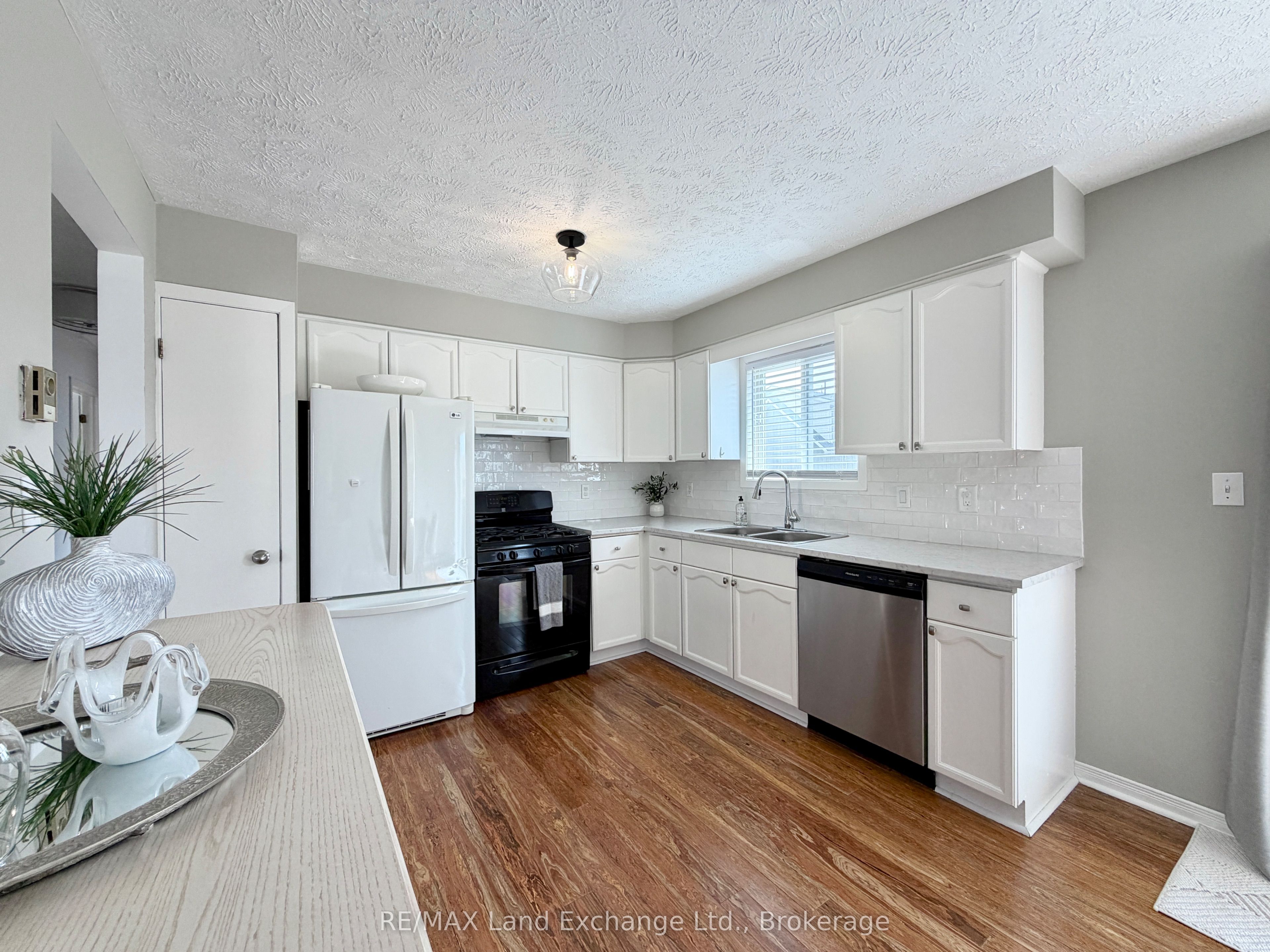 375 Lansdowne Street Property Photo 9