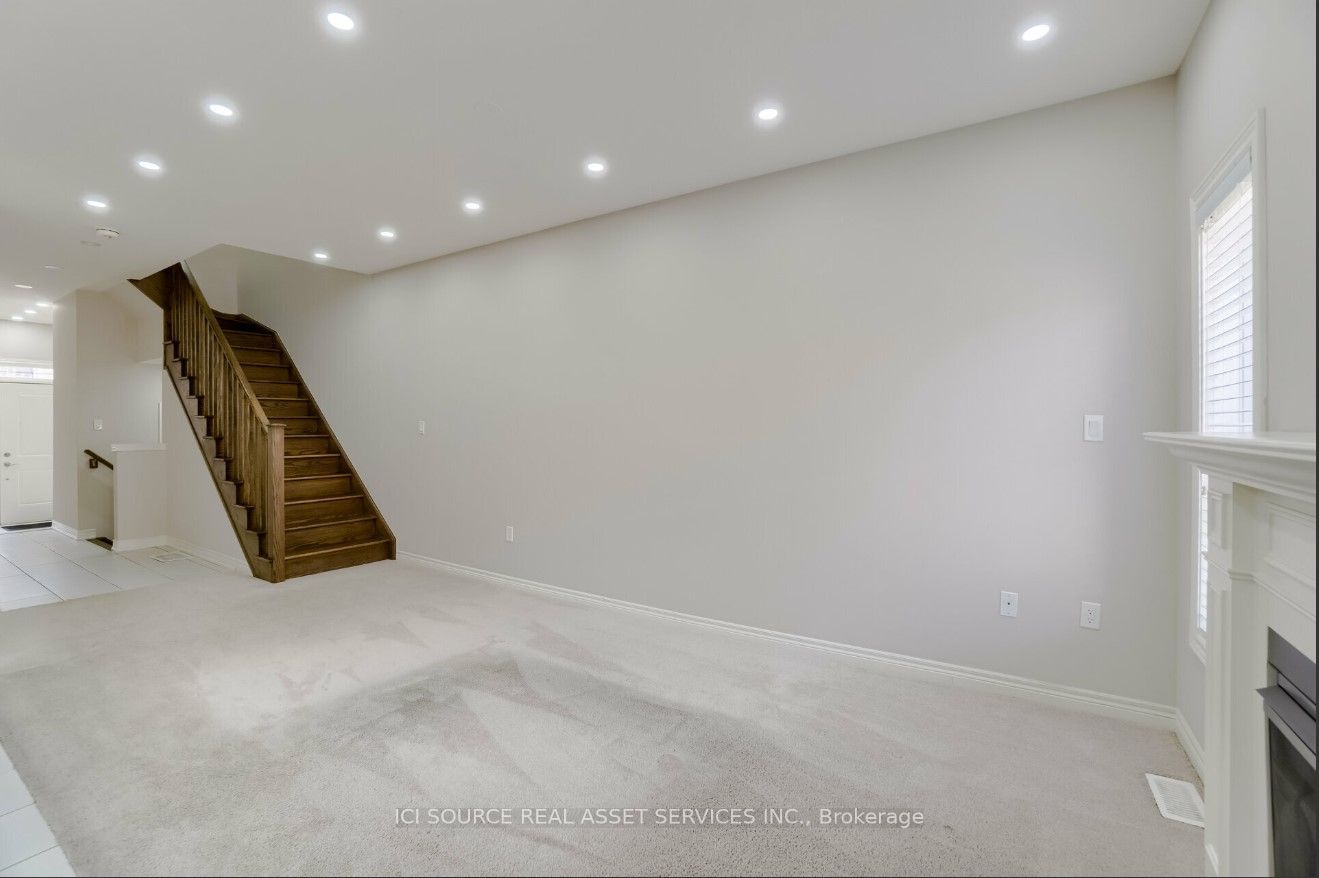 93 Sonoma Valley Crescent Property Photo 8