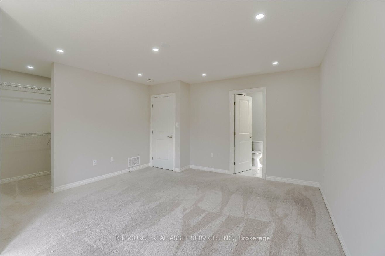 93 Sonoma Valley Crescent Property Photo 10