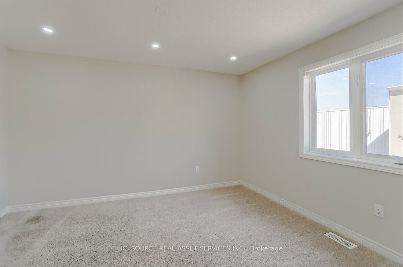 93 Sonoma Valley Crescent Property Photo 16
