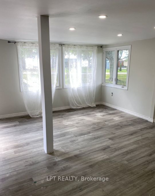 28 Derner Line Property Photo 6