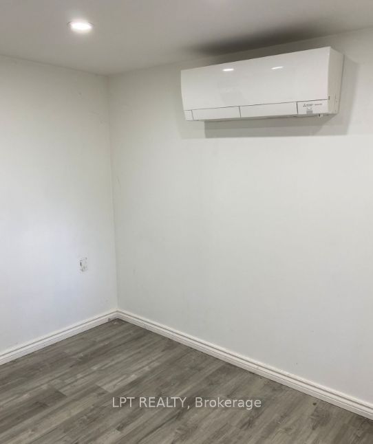 28 Derner Line Property Photo 7
