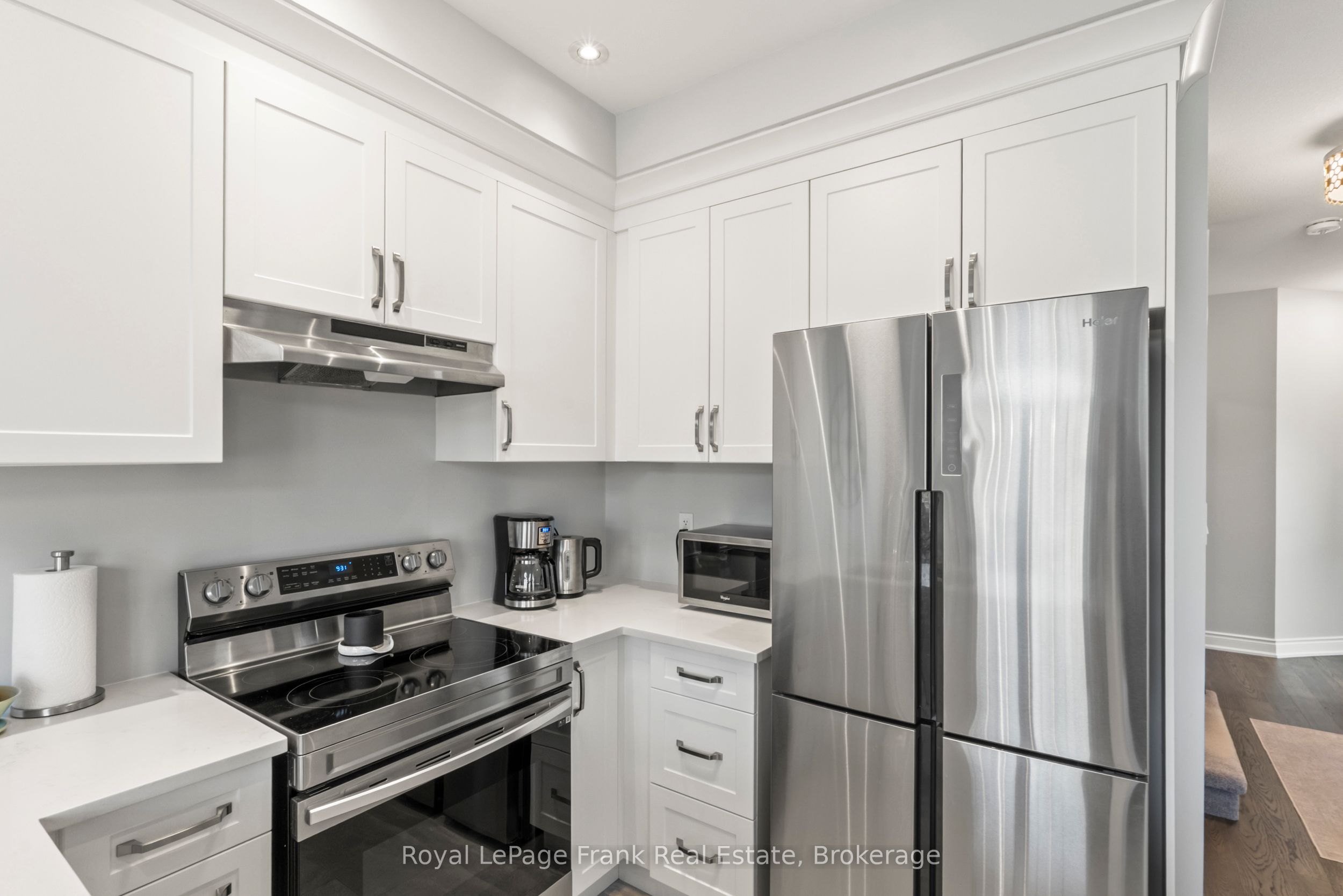 12 Coldbrook Drive Property Photo 8
