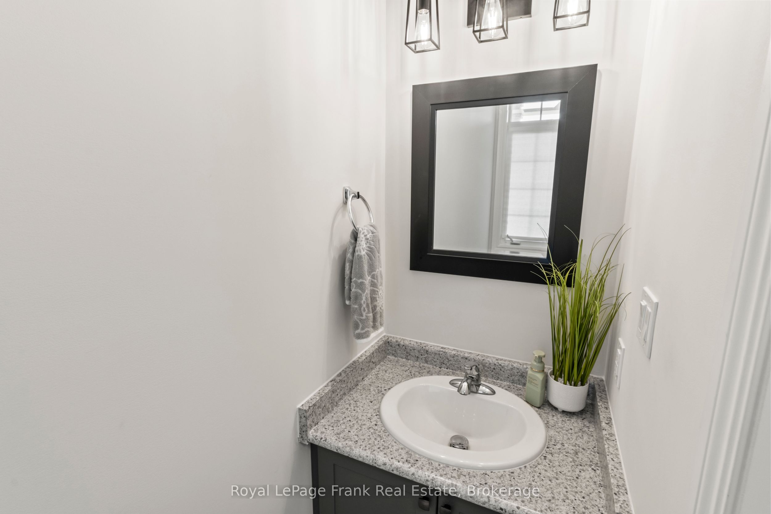 12 Coldbrook Drive Property Photo 13