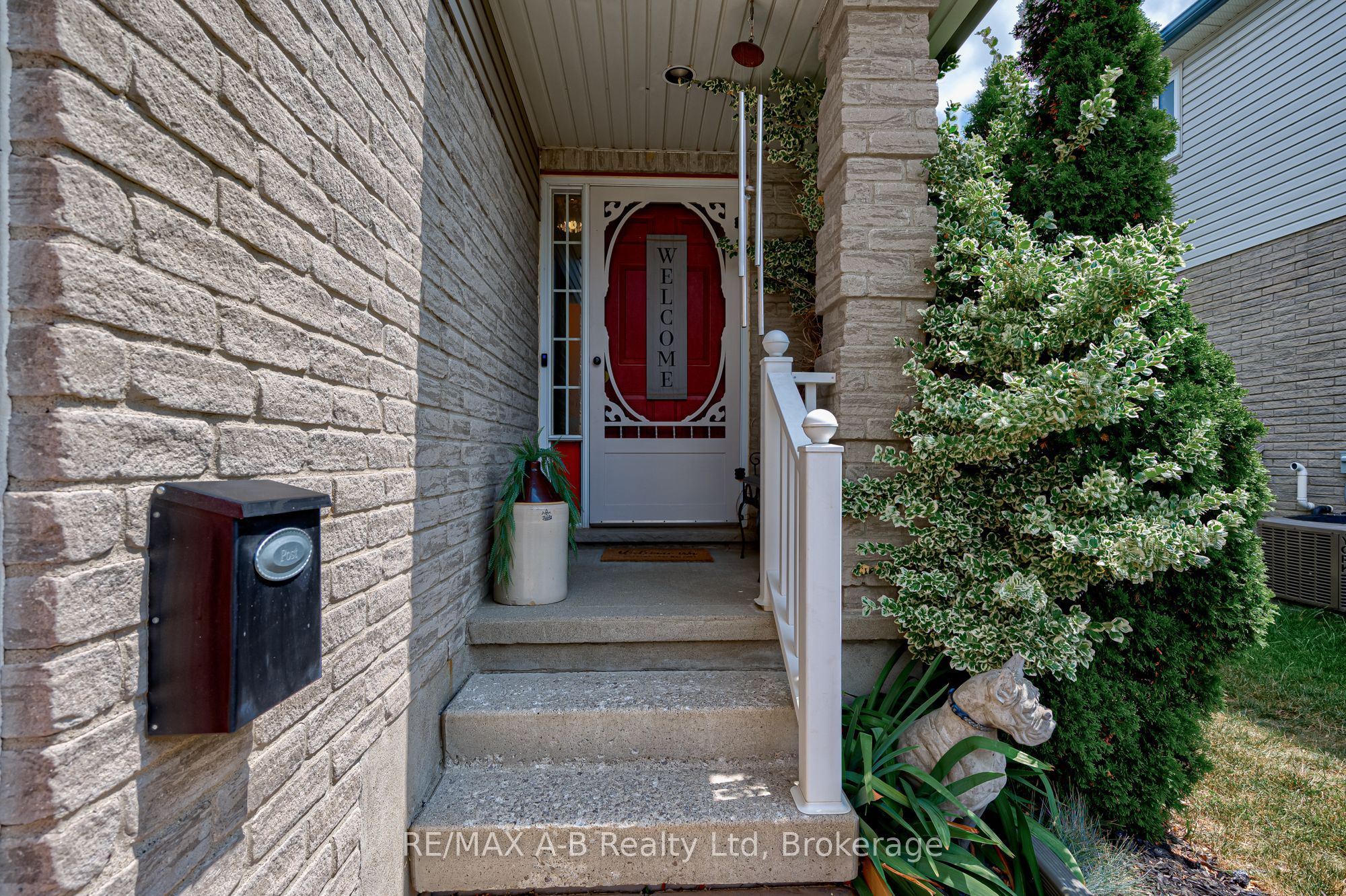 521 Nelson Street Property Photo 4