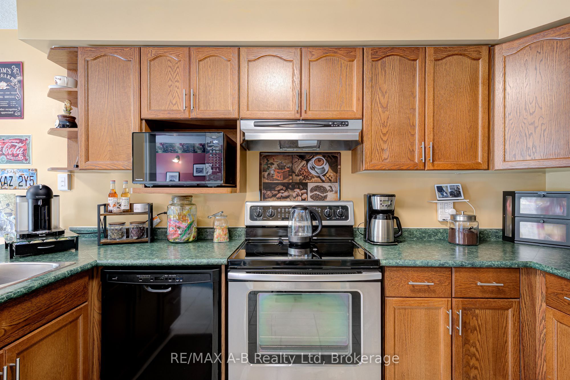 521 Nelson Street Property Photo 14
