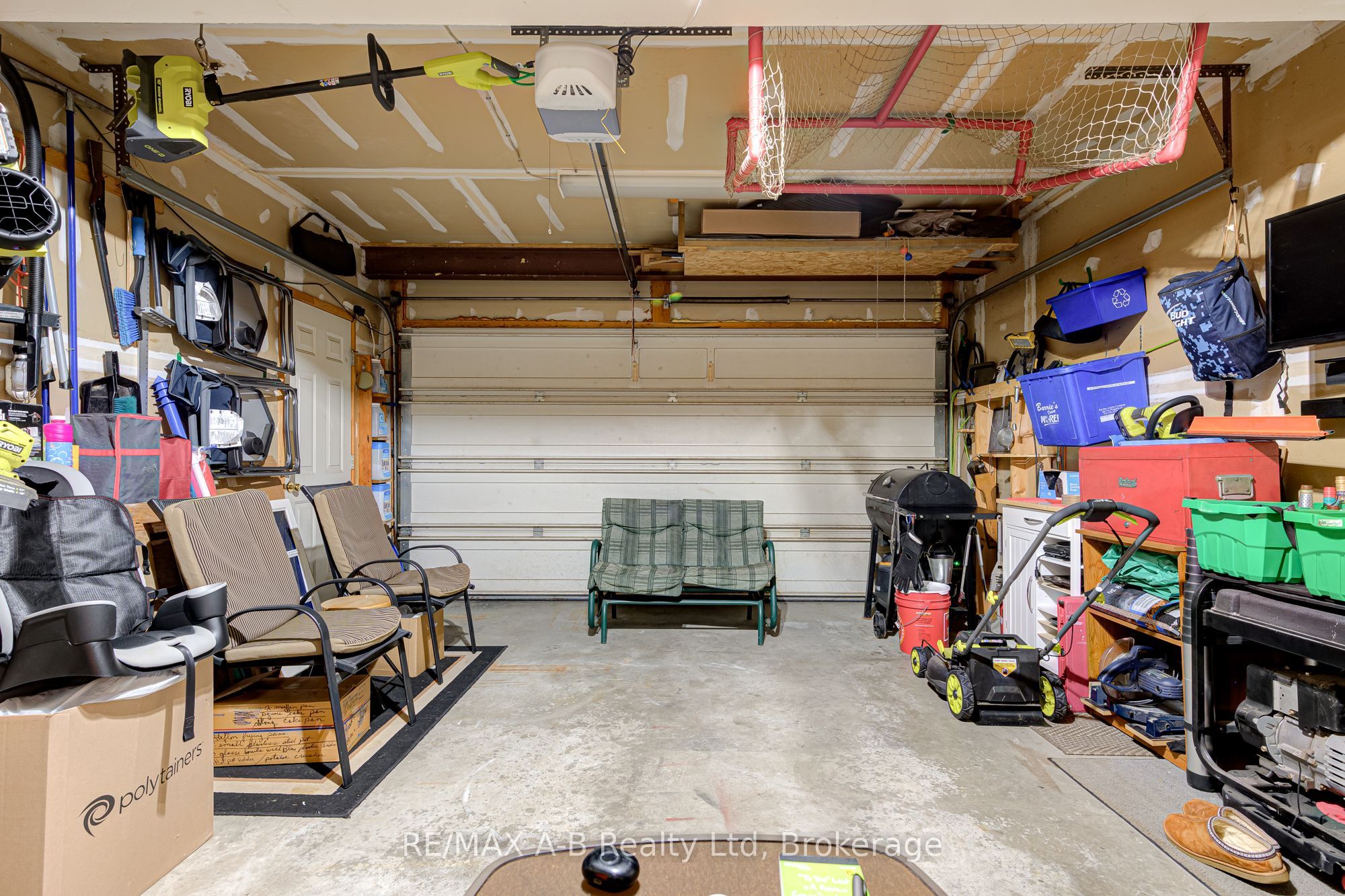 521 Nelson Street Property Photo 37