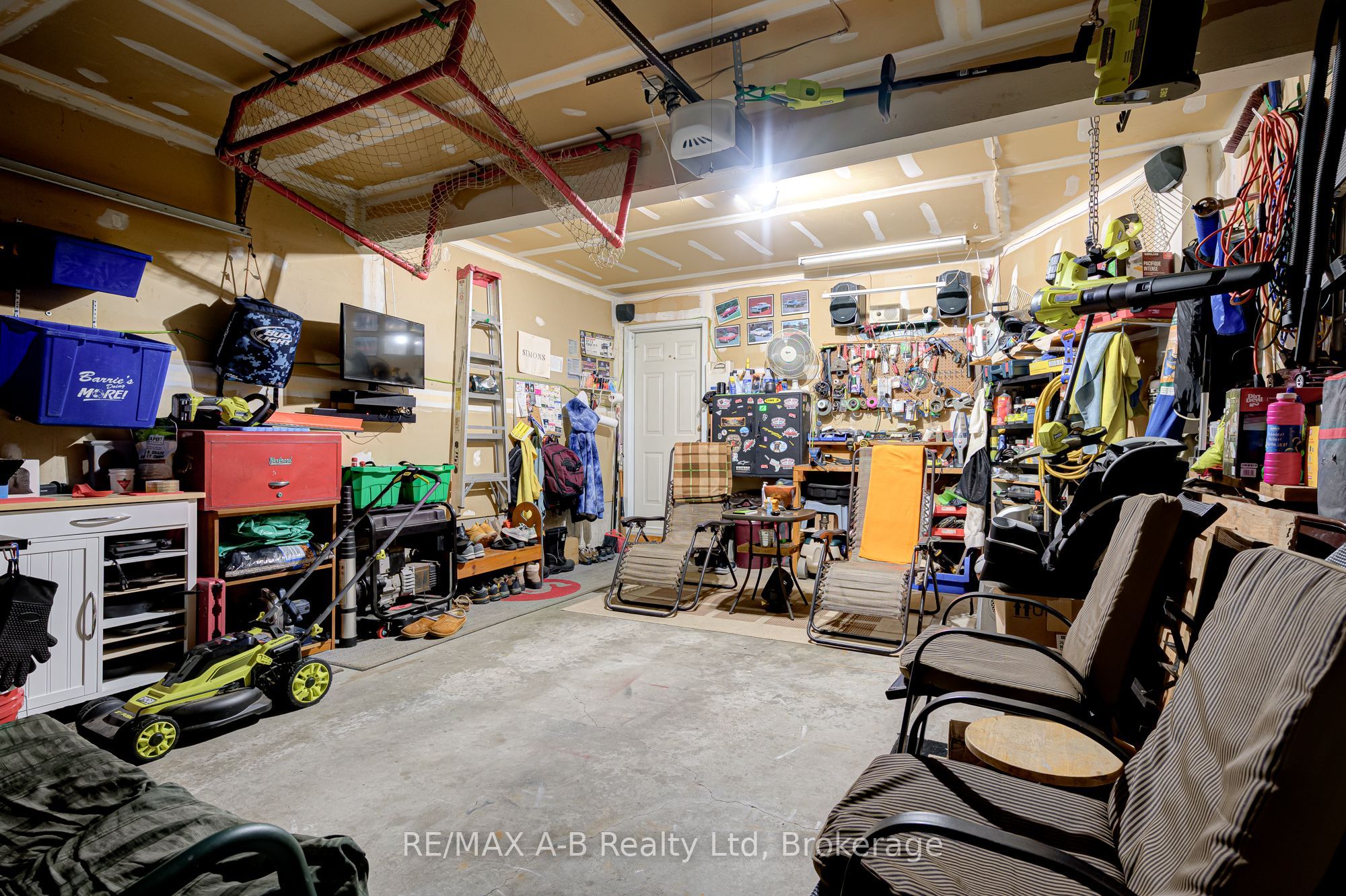 521 Nelson Street Property Photo 38